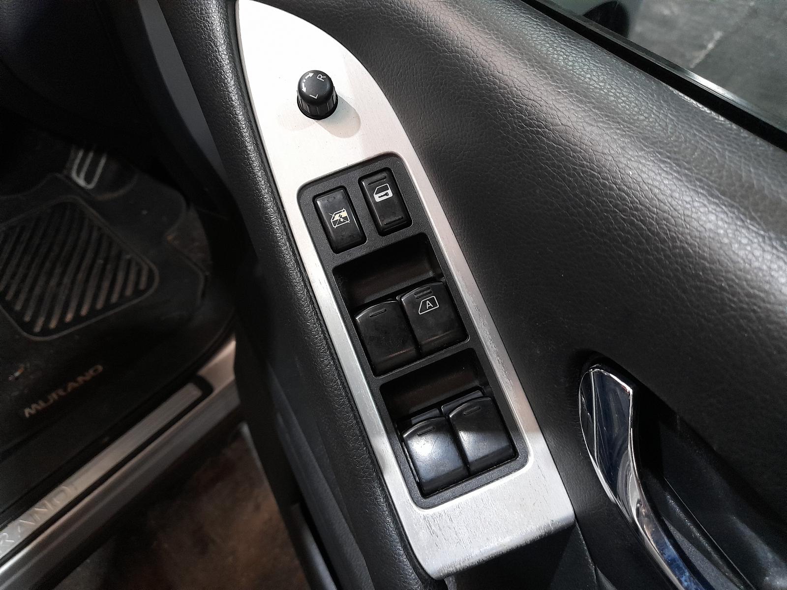 View Auto part Left Headlamp Nissan Murano 2011