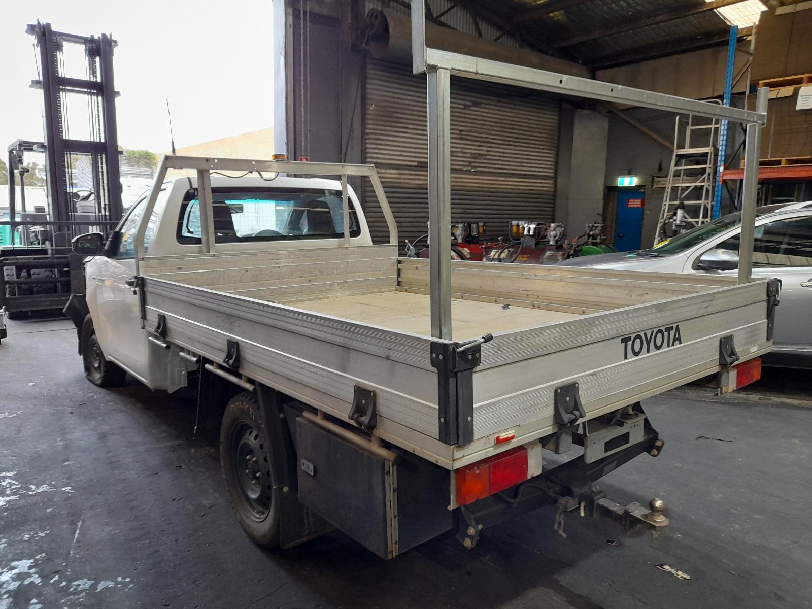 View Auto part Air Cleaner/Box Toyota Hilux 2016