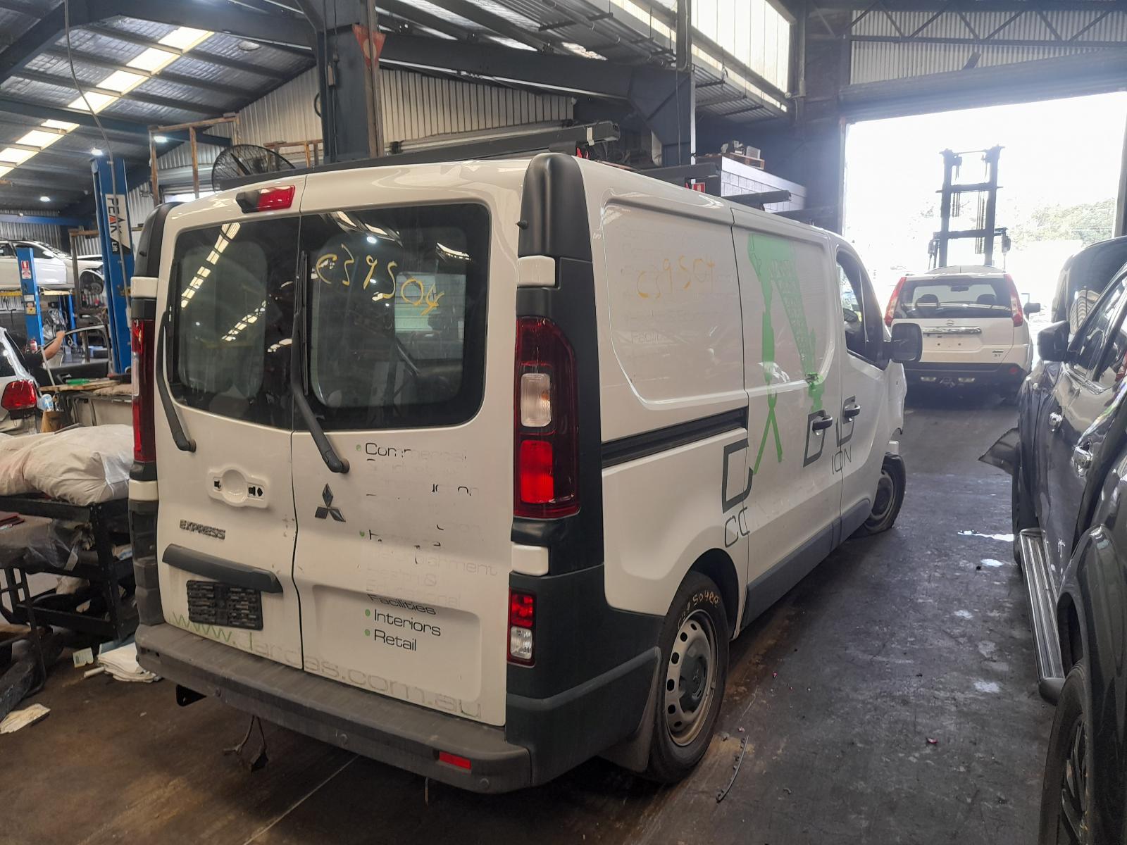View Auto part Trans/Gearbox Mitsubishi Express 2022