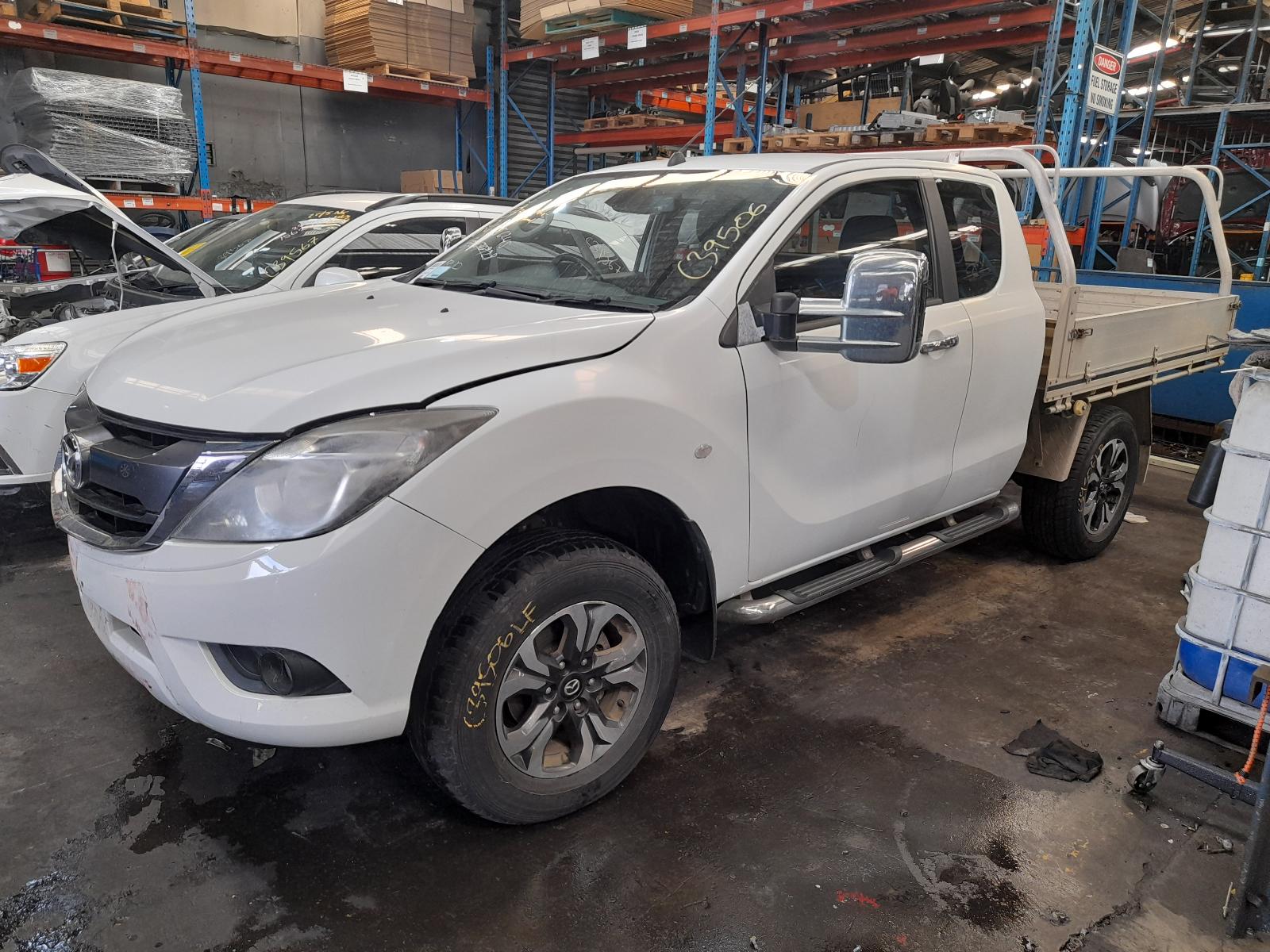 View Auto part Sunvisor Mazda Bt50 2017