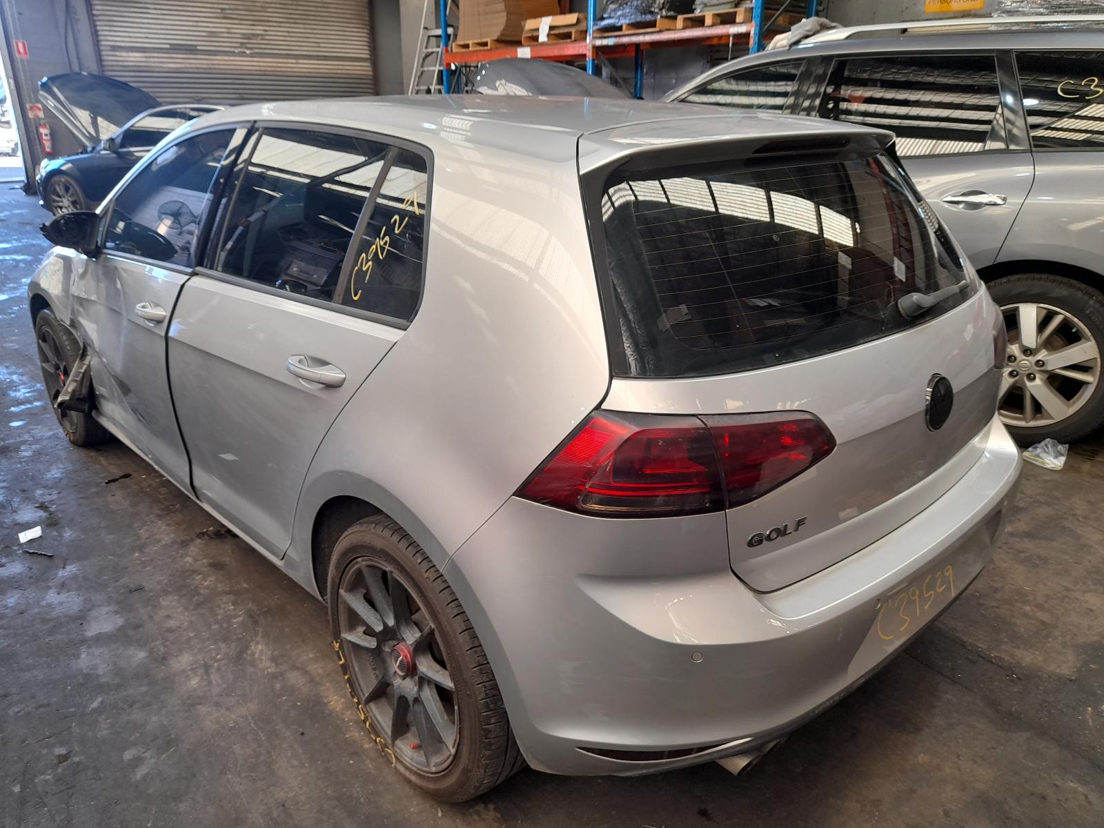View Auto part Catalytic Converter Volkswagen Golf 2014