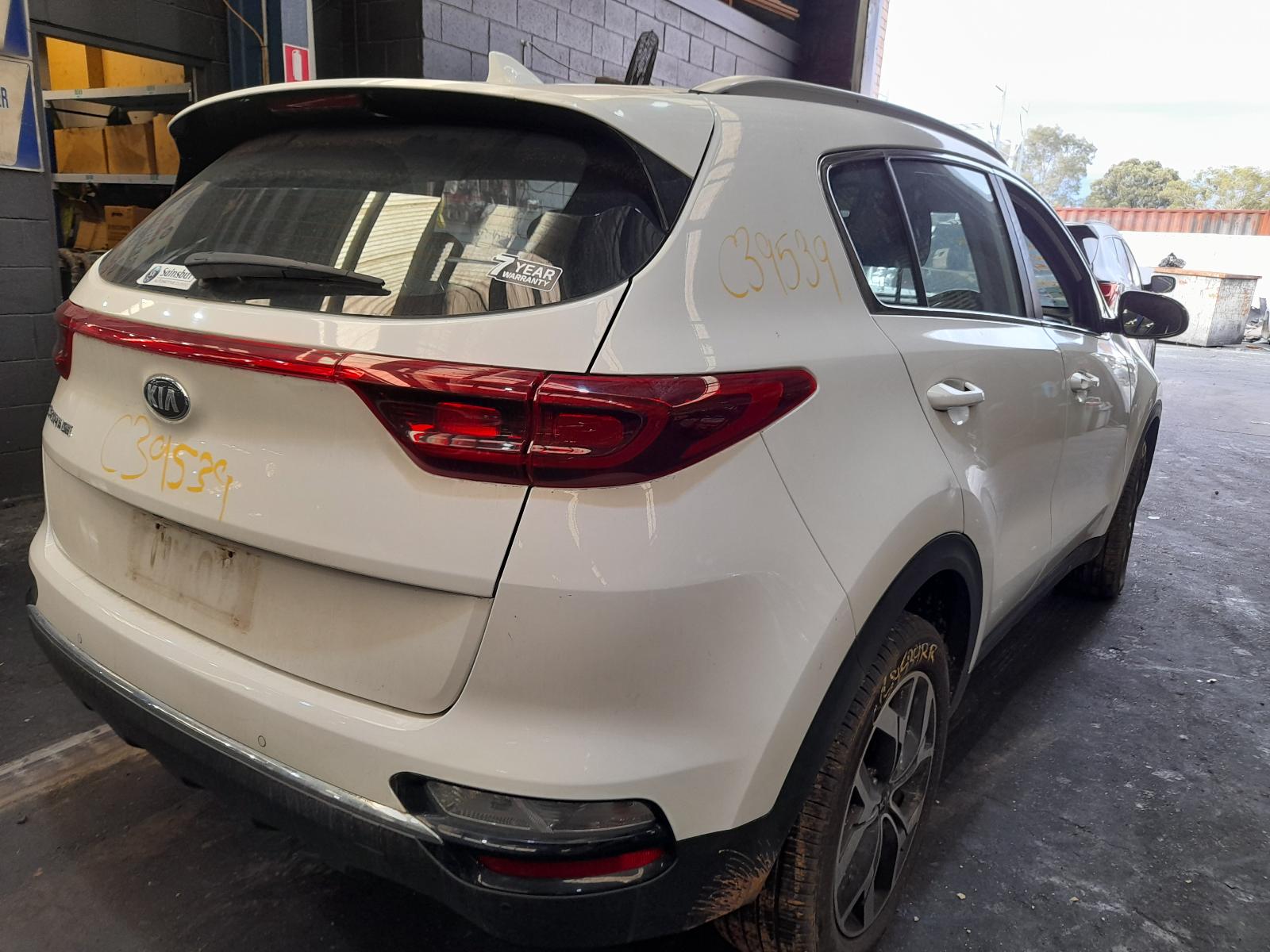 View Auto part Left Front Door Kia Sportage 2020