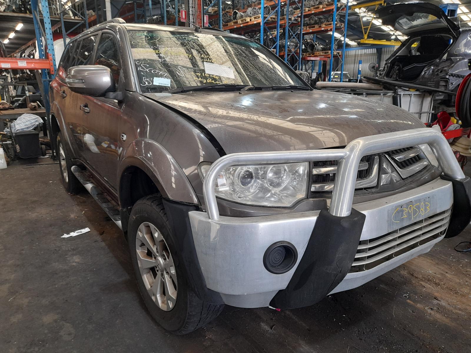 View Auto part Engine Mitsubishi Challenger 2015