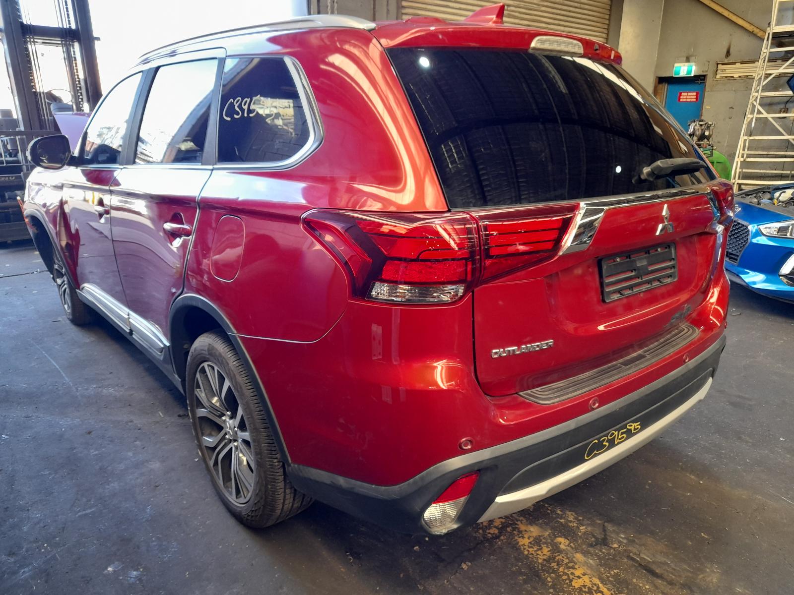 View Auto part Left Taillight Mitsubishi Outlander 2016