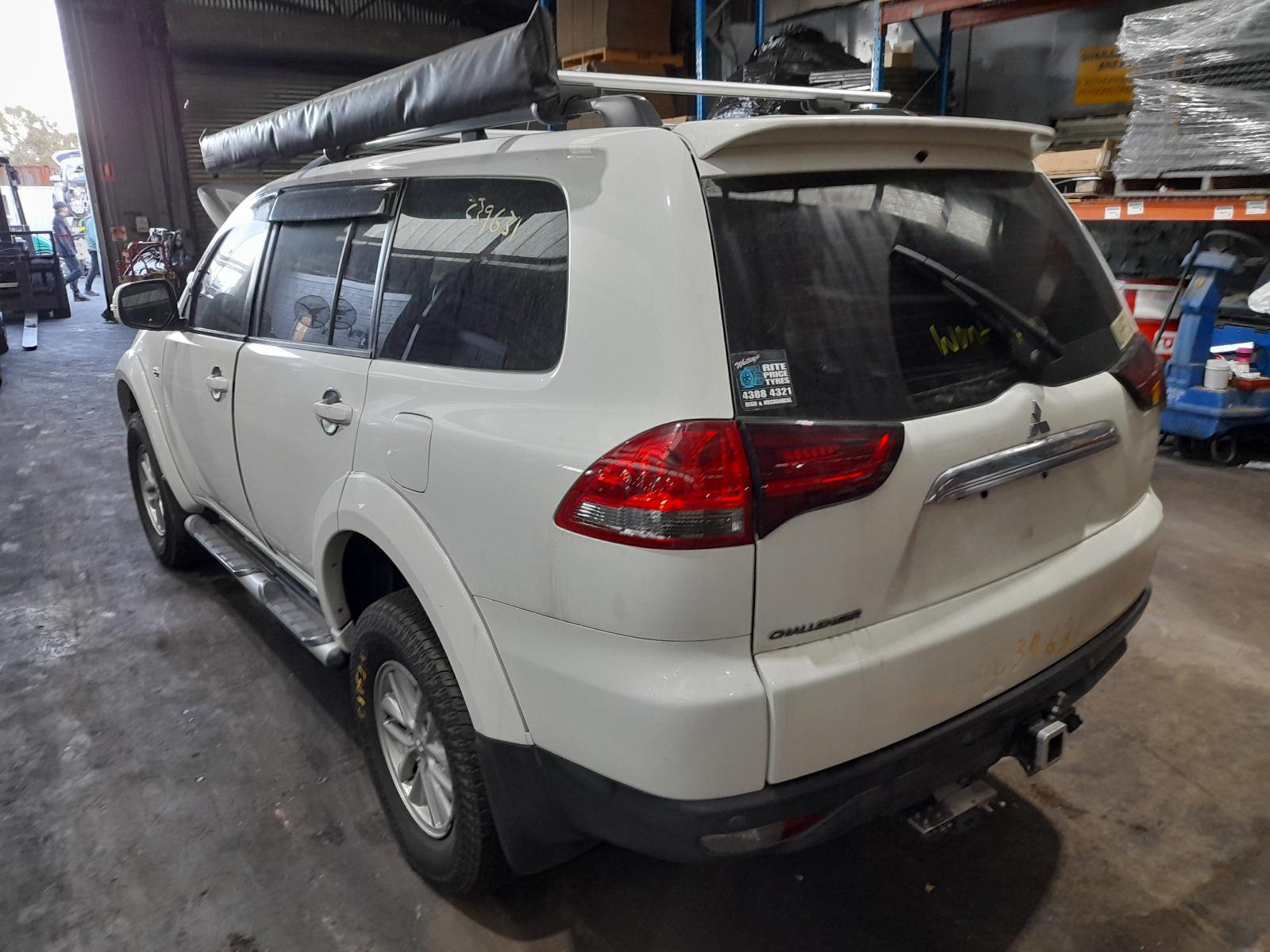 View Auto part Engine Mitsubishi Challenger 2015