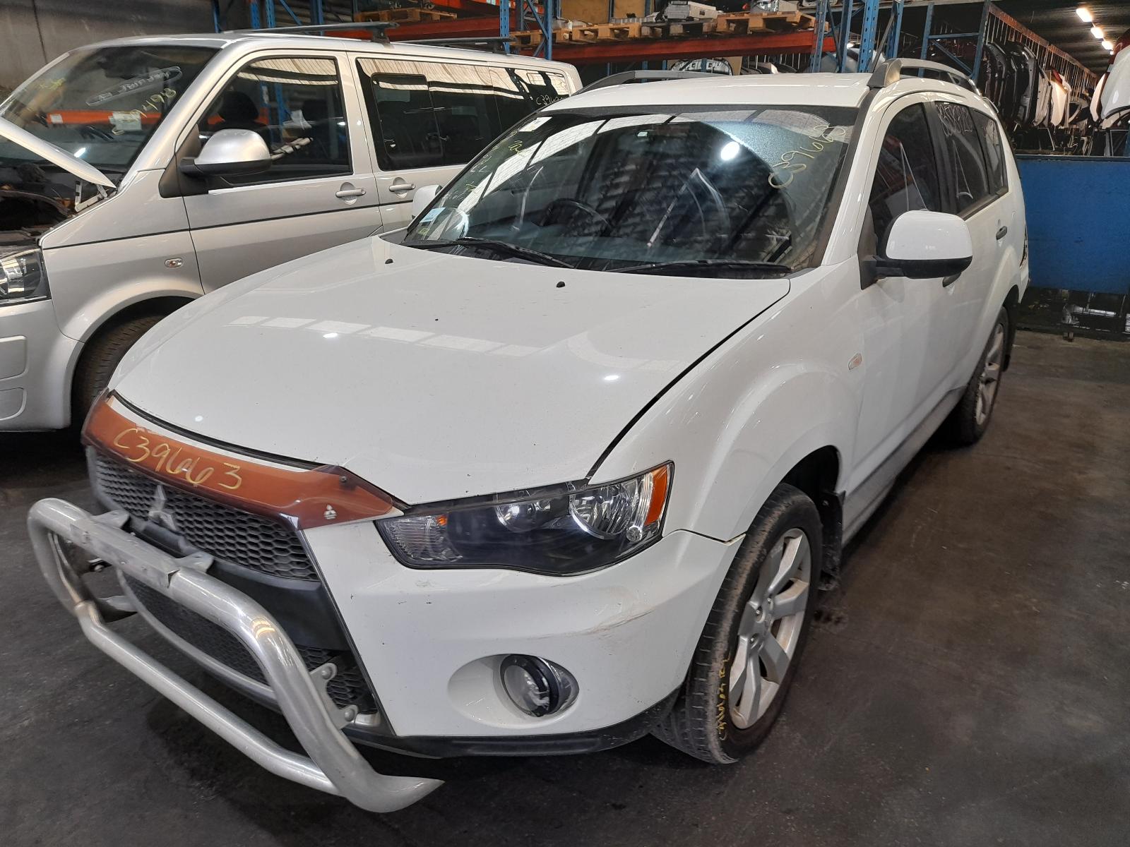 View Auto part Door/Boot/Gate Lock Mitsubishi Outlander 2011