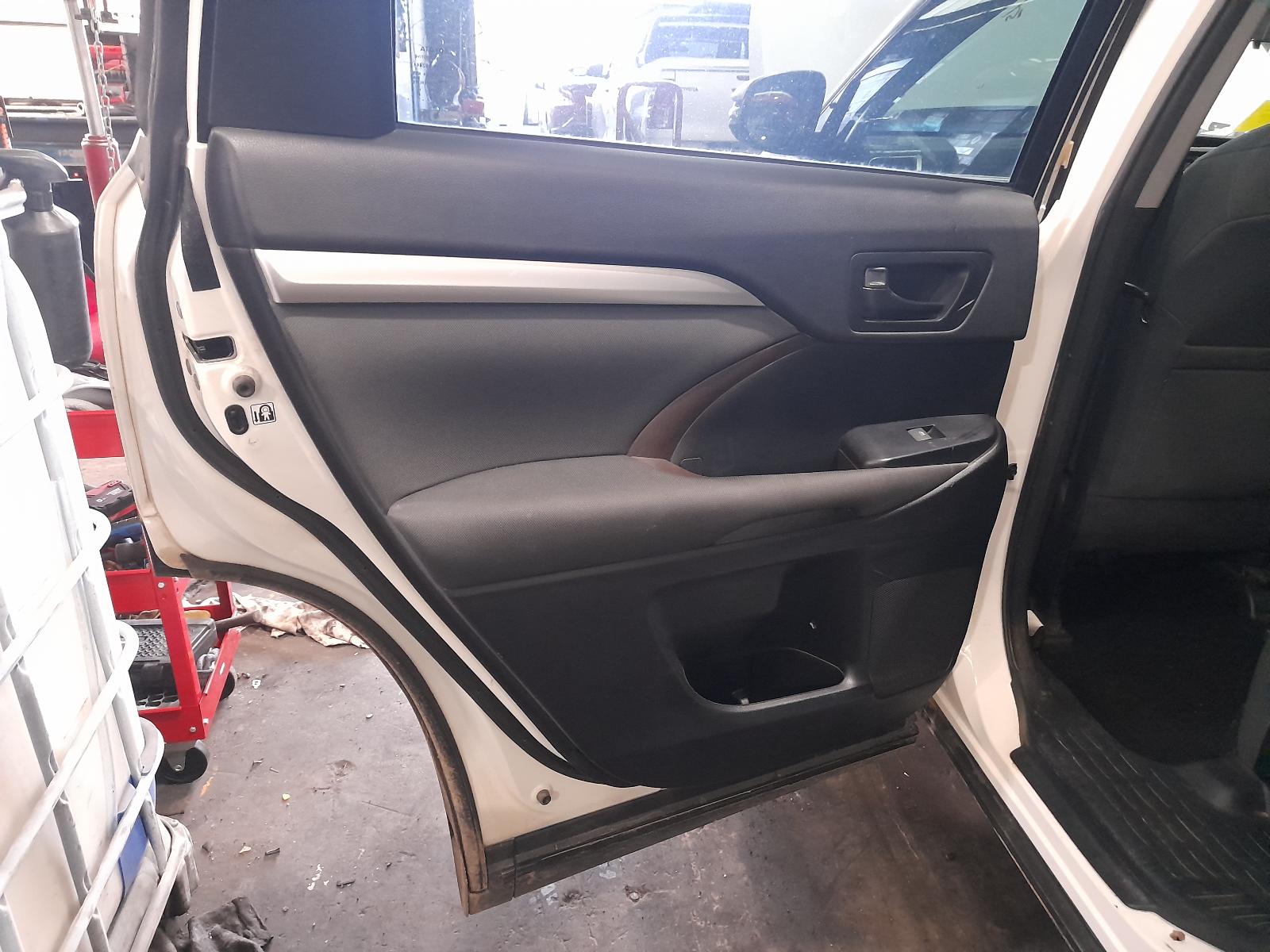 2014 Toyota Kluger Wheel Mag View Auto part Wheel Mag Toyota Kluger 2014