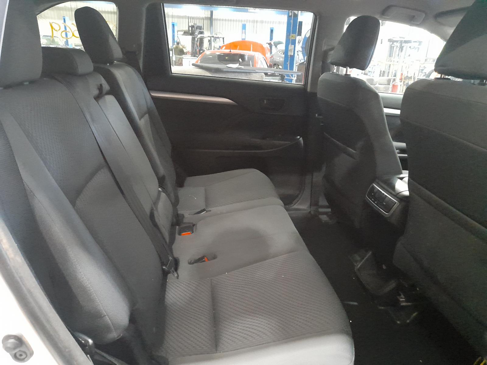 2014 Toyota Kluger Wheel Mag View Auto part Wheel Mag Toyota Kluger 2014