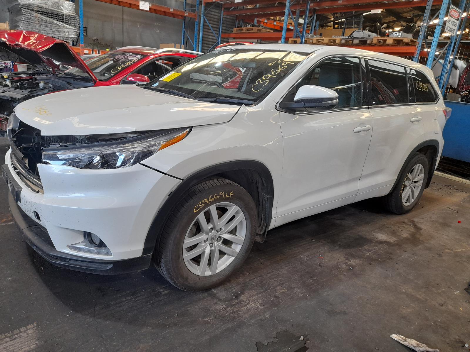 2014 Toyota Kluger Wheel Mag View Auto part Wheel Mag Toyota Kluger 2014