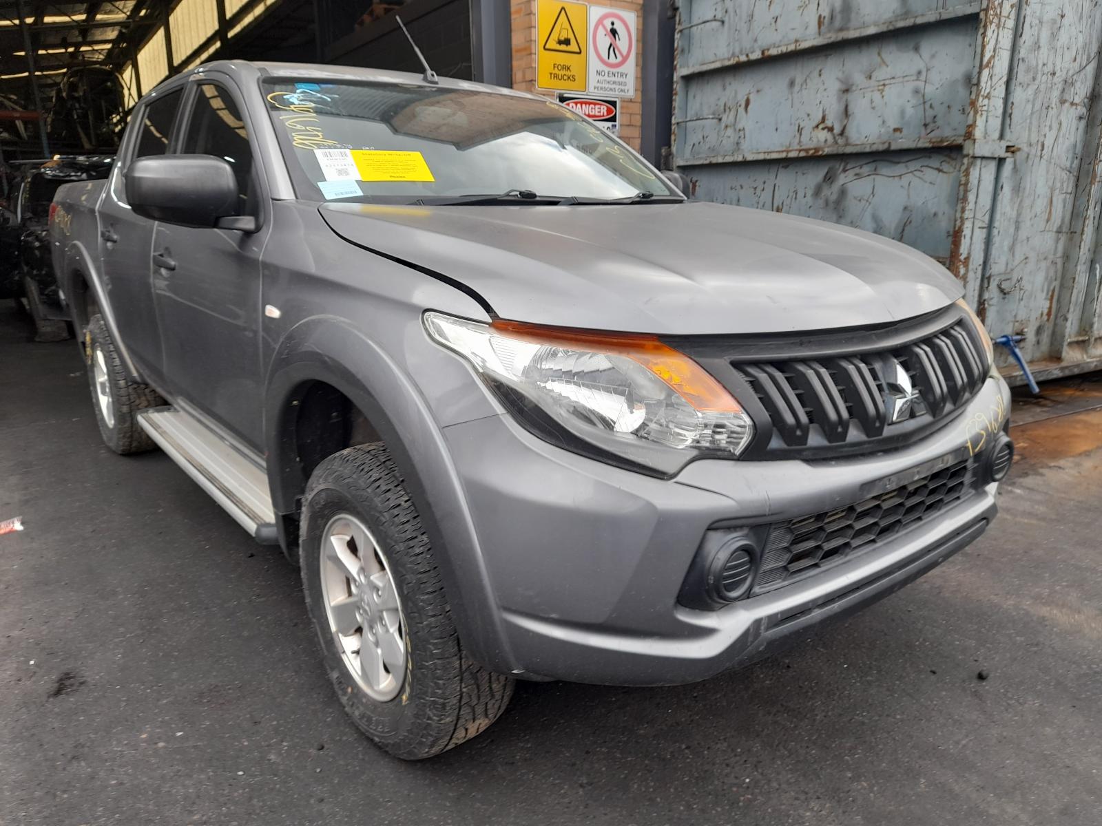 View Auto part Right Rear Door Window Mitsubishi Triton 2017
