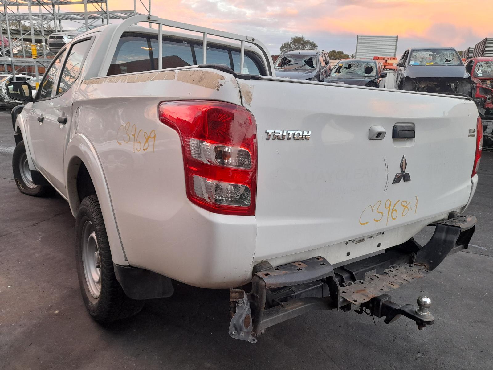 View Auto part Engine Mitsubishi Triton 2017