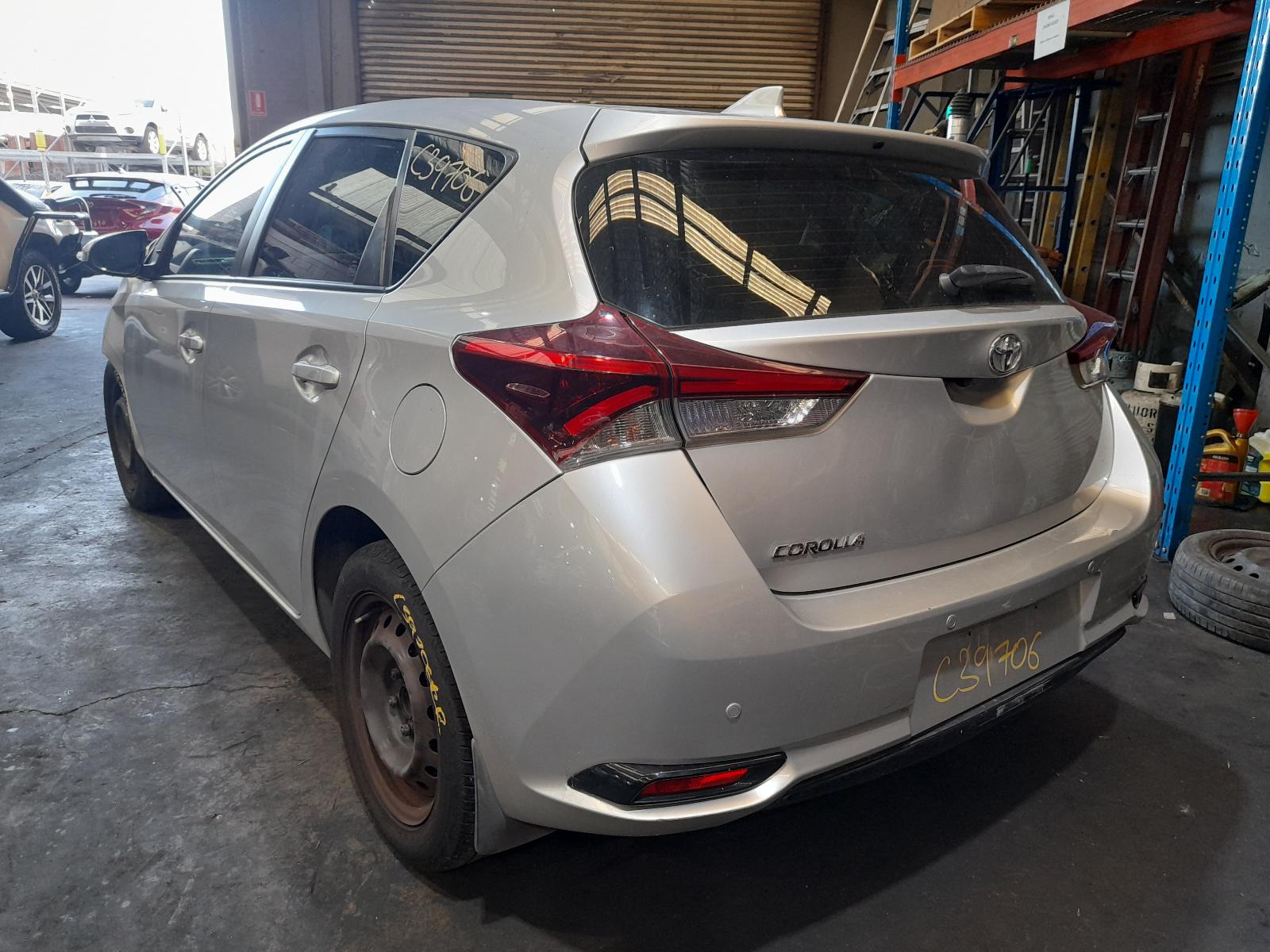 View Auto part Right Front Window Reg/Motor Toyota Corolla 2017