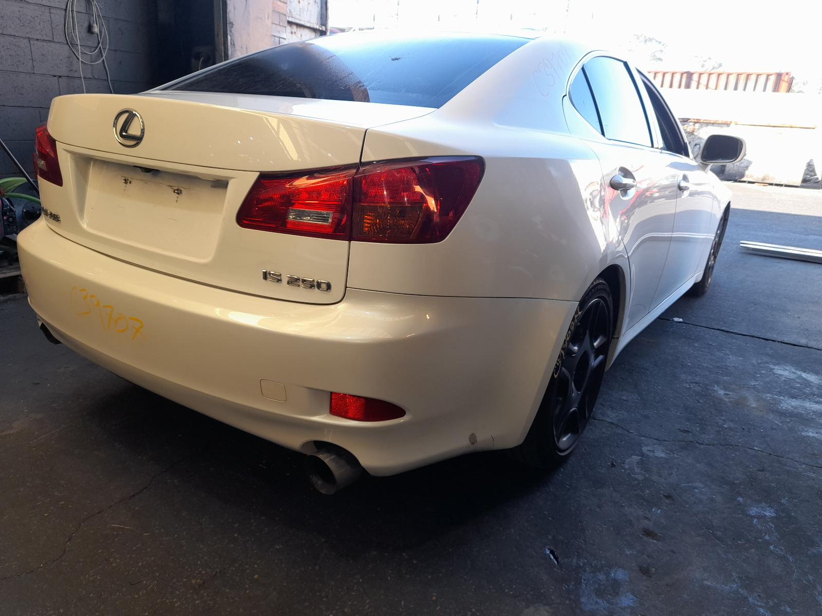 View Auto part Left Front Door Window Lexus Is250/is250c 2012