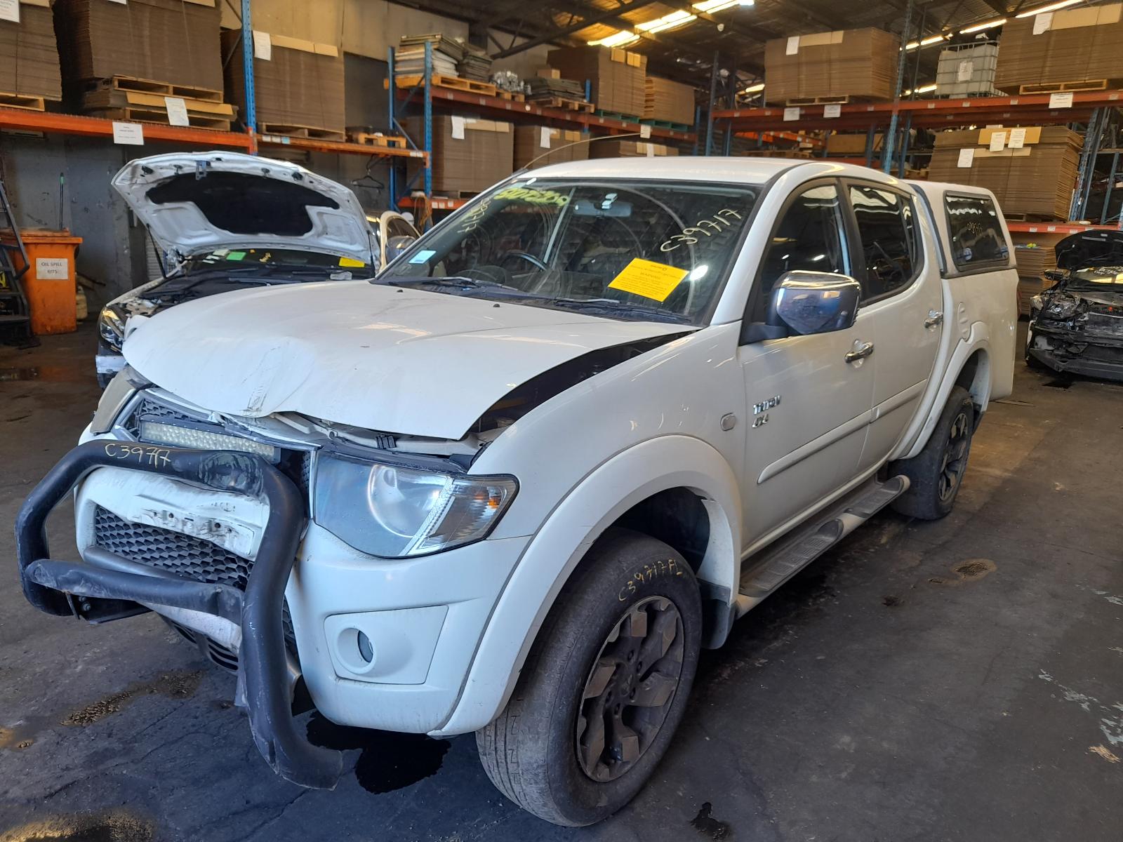 View Auto part Left Front Window Reg/Motor Mitsubishi Triton 2012