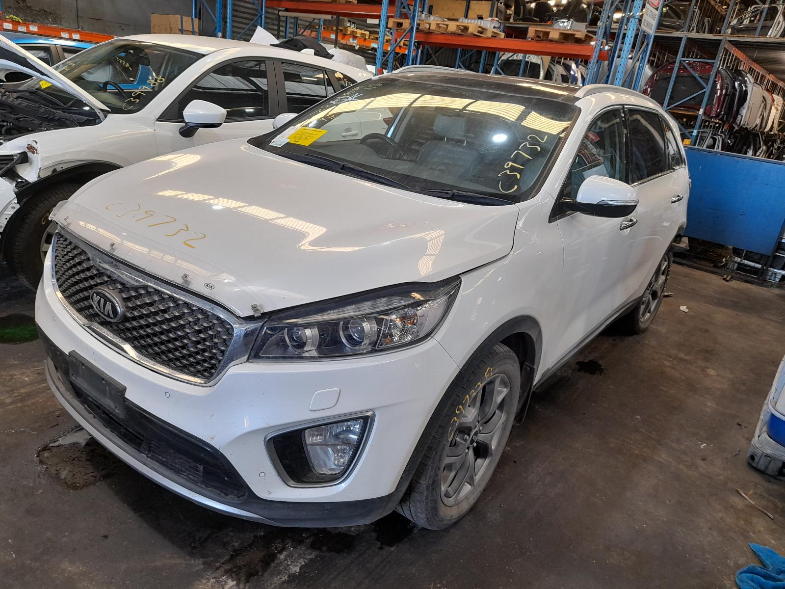 View Auto part Engine Kia Sorento 2015