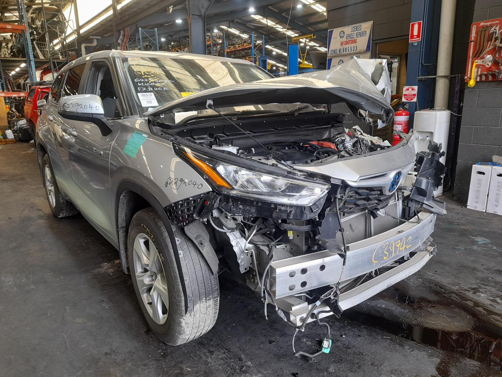 View Auto part Right Taillight Toyota Kluger 2023