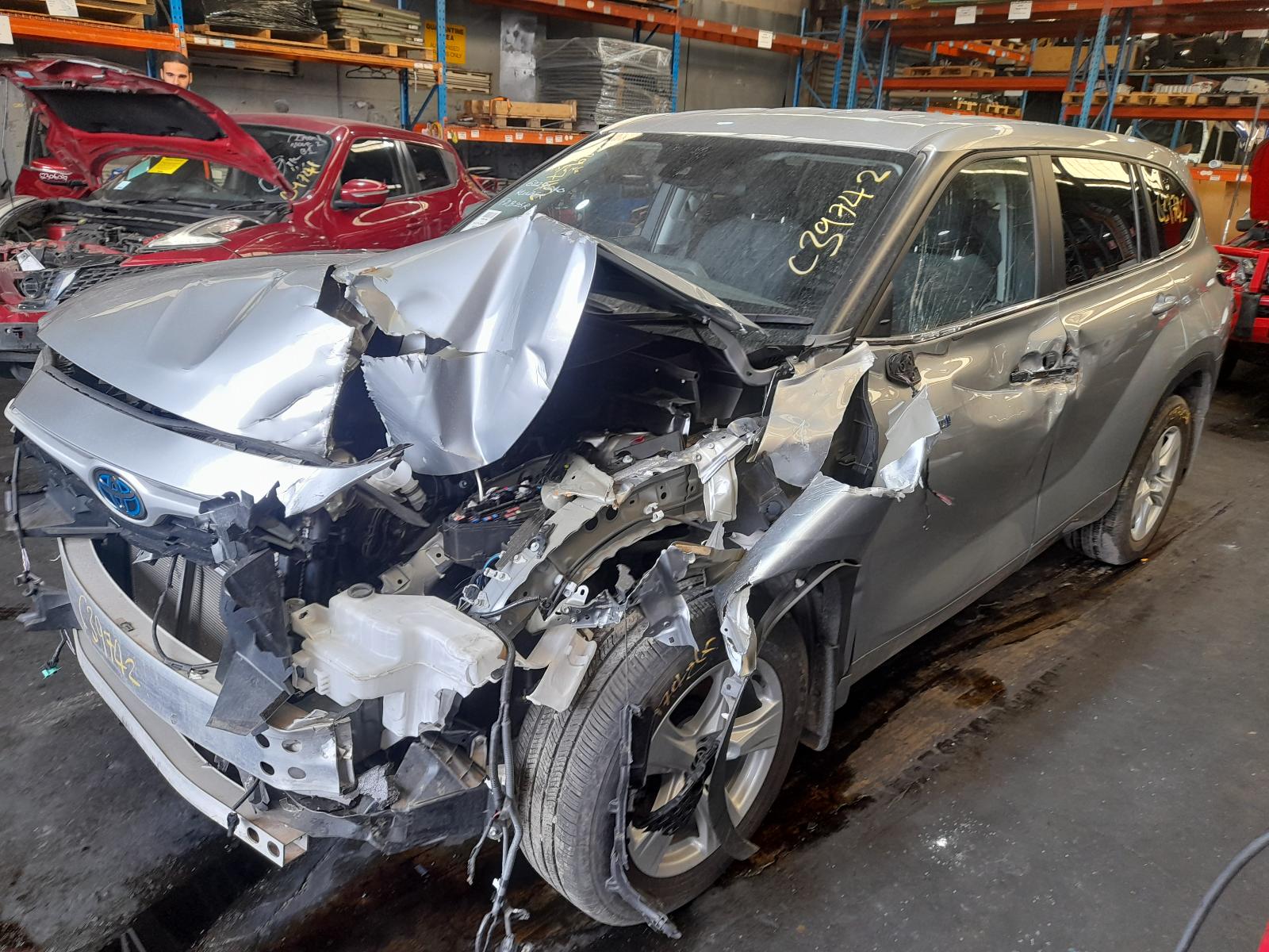 View Auto part Right Taillight Toyota Kluger 2023