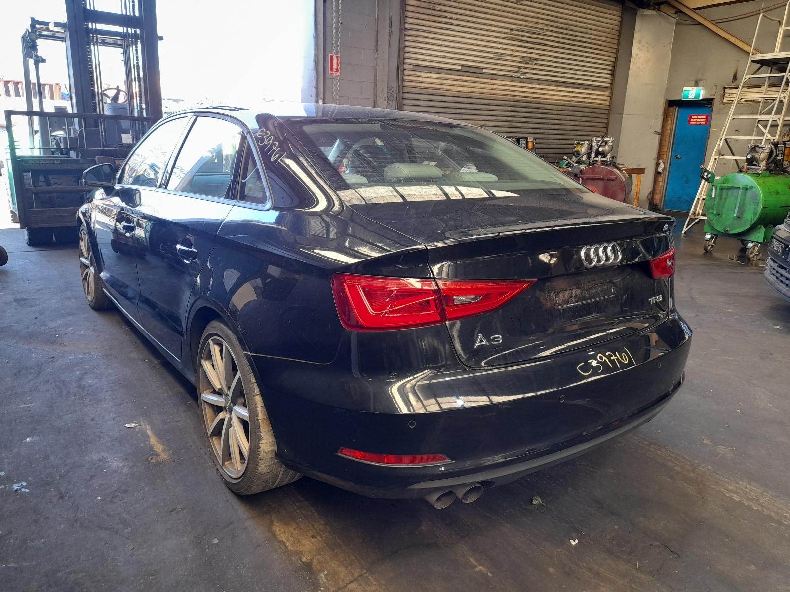 View Auto part Radio/Cd/Dvd/Sat/Tv Audi A3 2015
