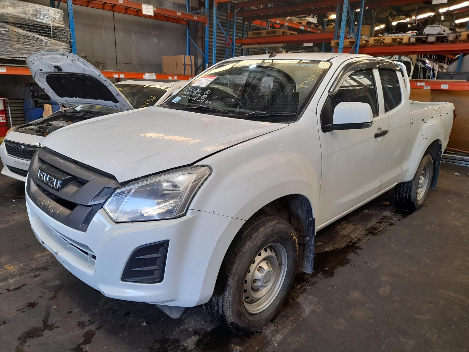 View Auto part Engine Isuzu Dmax 2017
