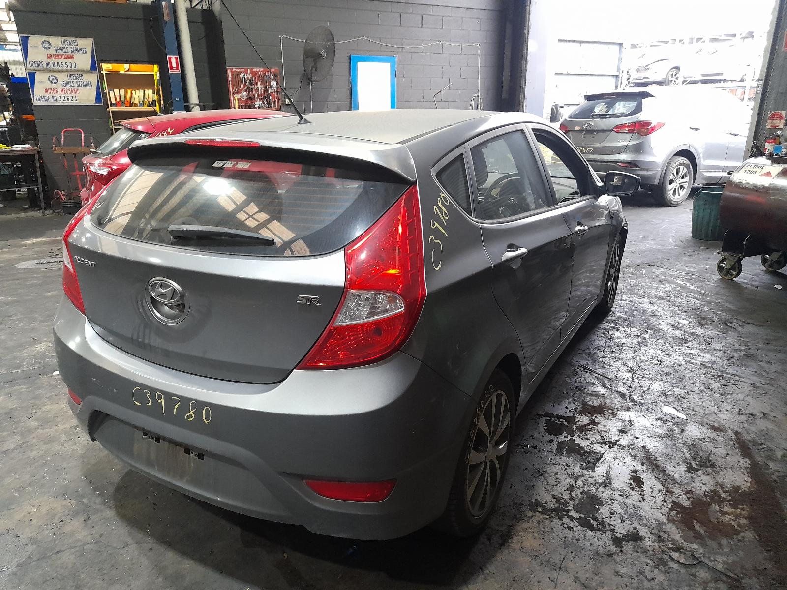 View Auto part Bootlid/Tailgate Hyundai Accent 2014