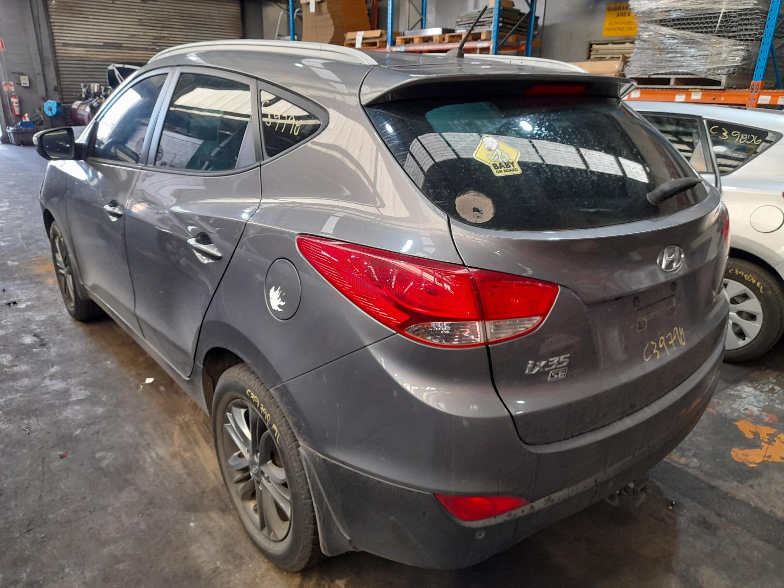 View Auto part Right Rear Wnd Reg/Motor Hyundai Ix35 2015