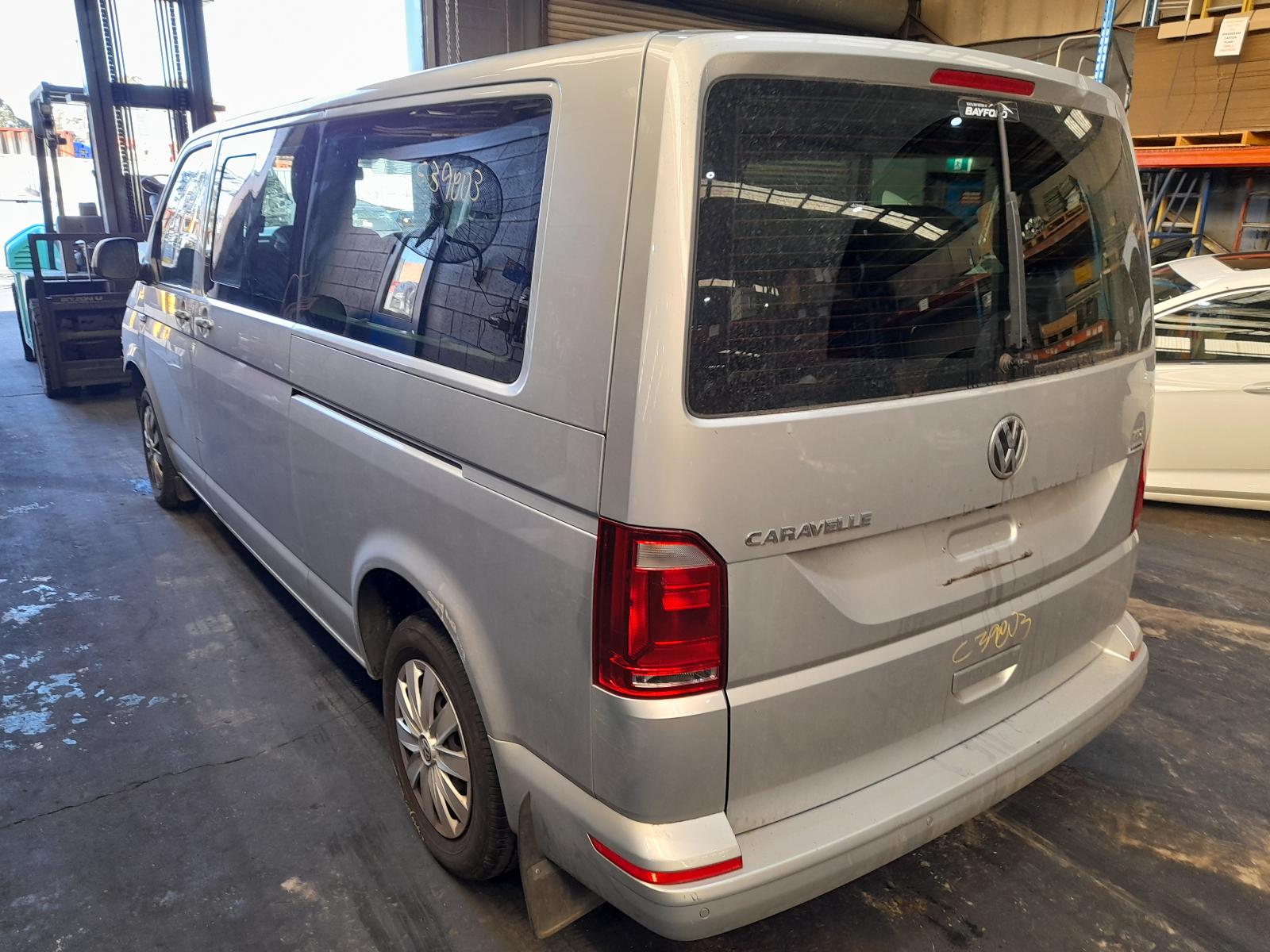 View Auto part Engine Volkswagen Transporter 2015
