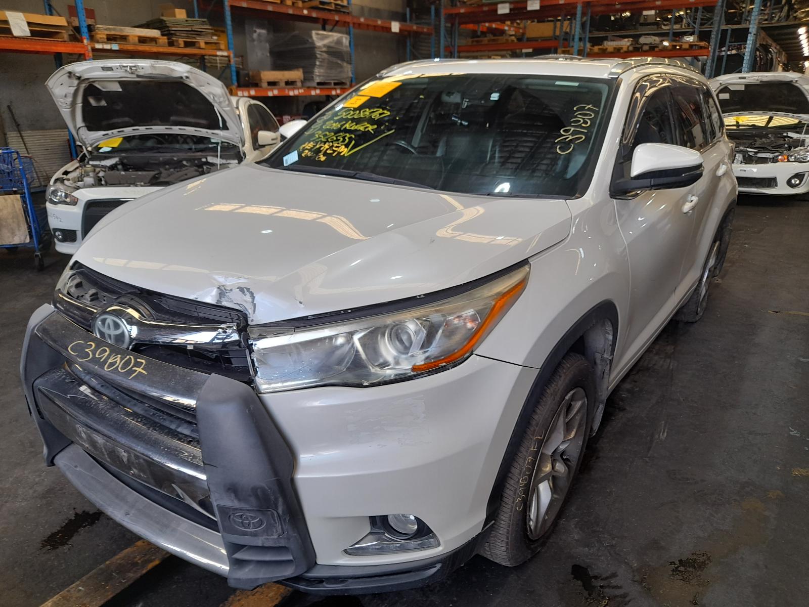 View Auto part Fan Toyota Kluger 2015