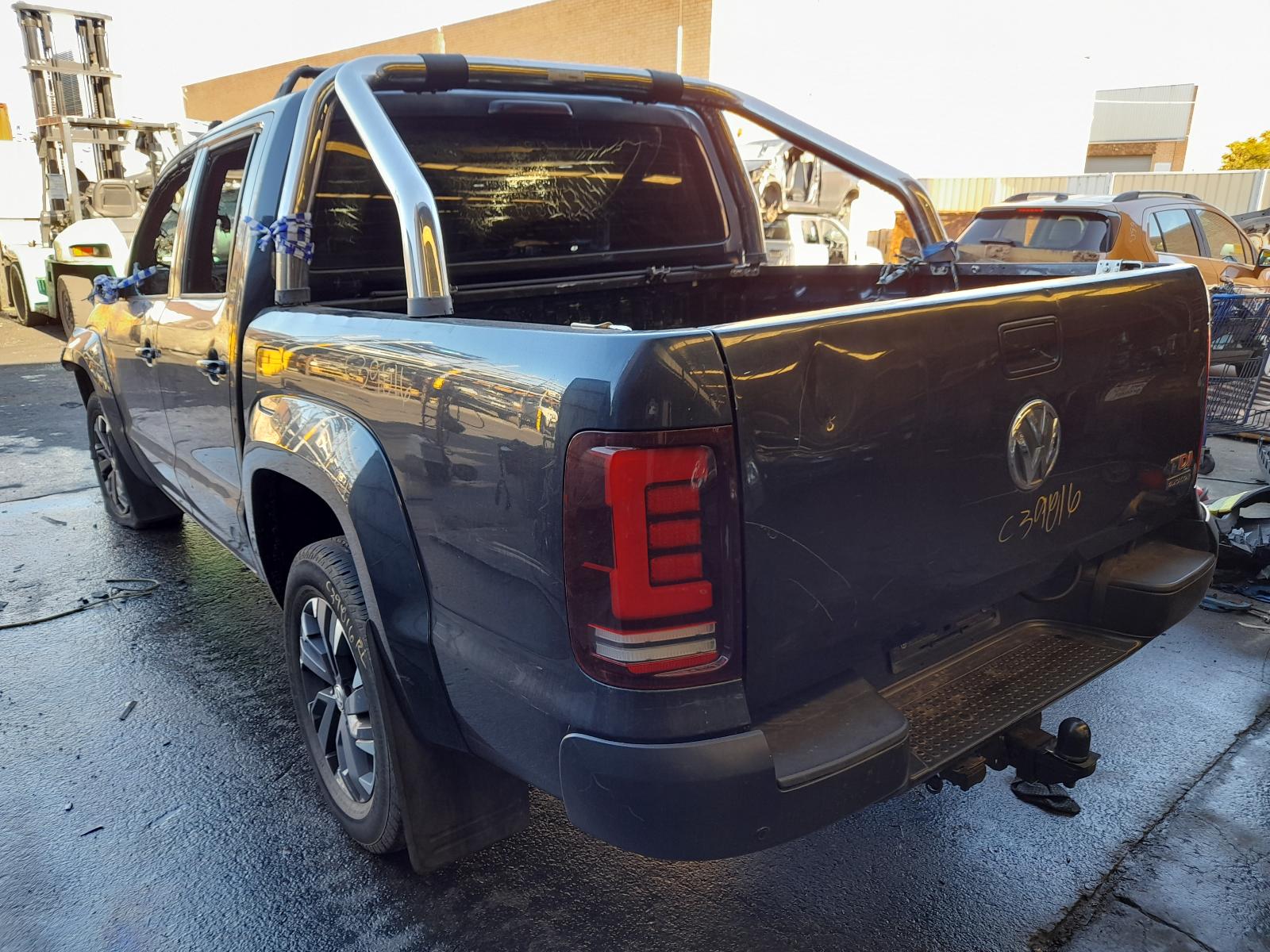 View Auto part Engine Volkswagen Amarok 2011