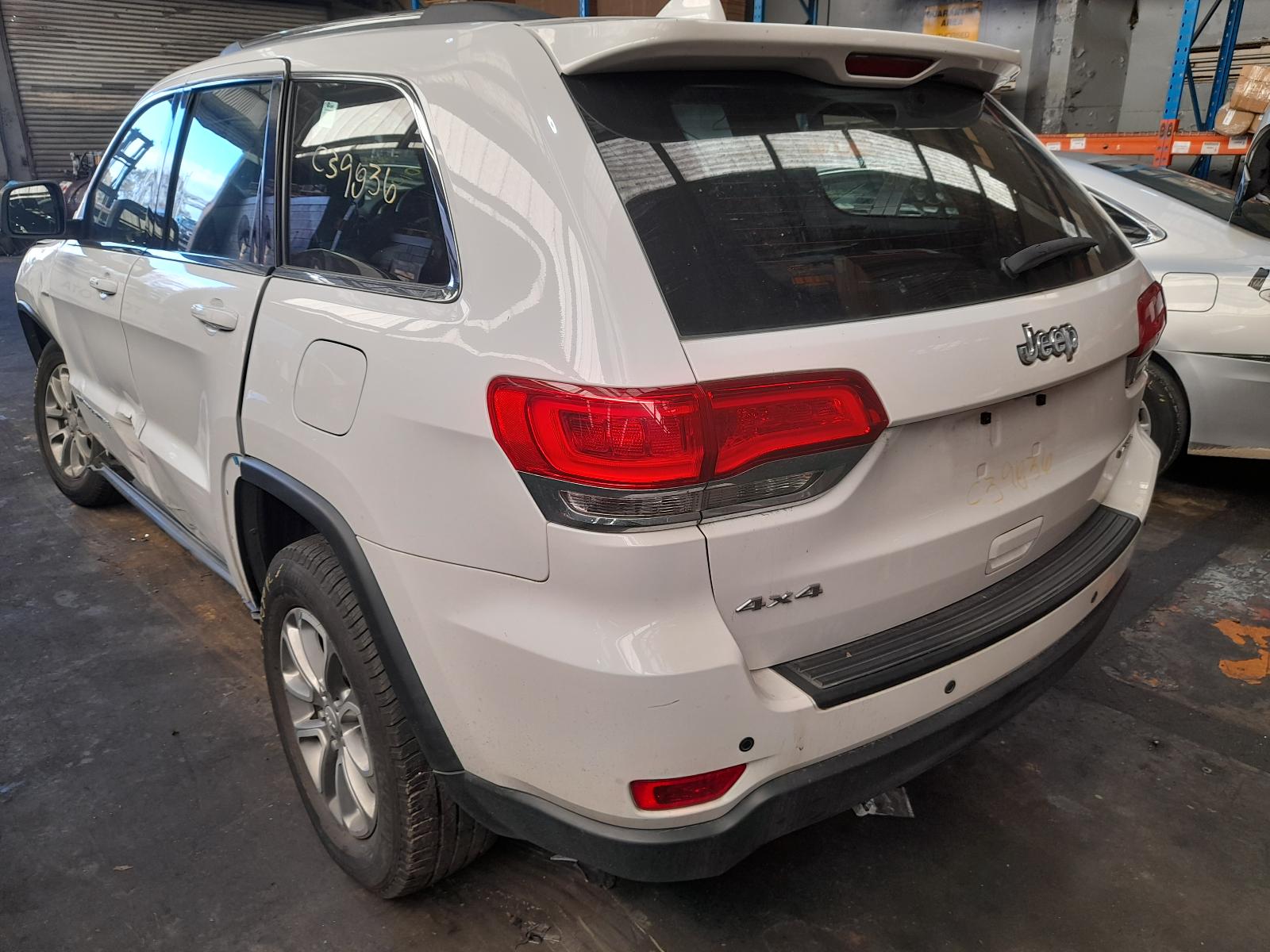 View Auto part Left Door Mirror Jeep Grandcherokee 2014