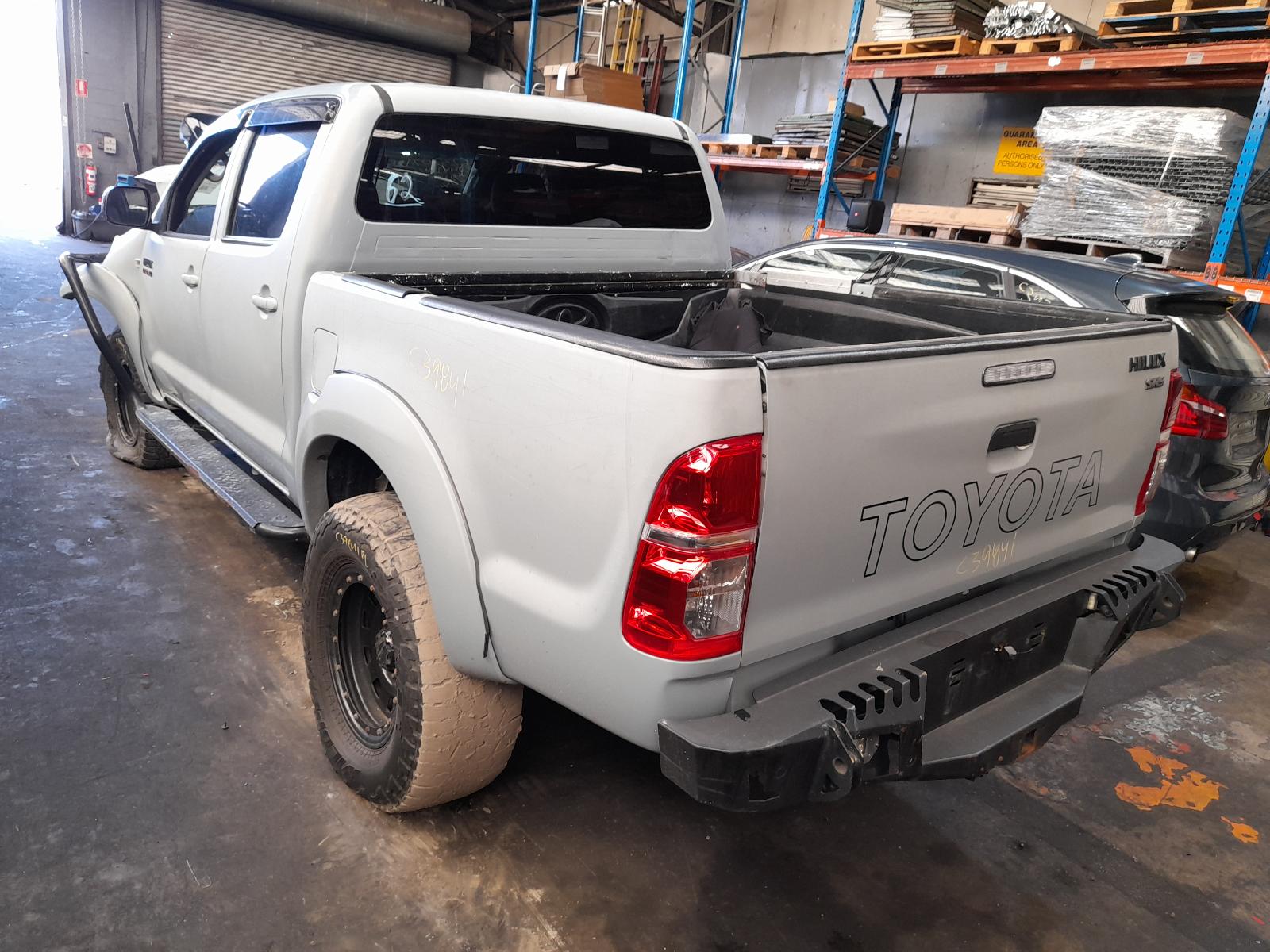 View Auto part Fuse Box Toyota Hilux 2011