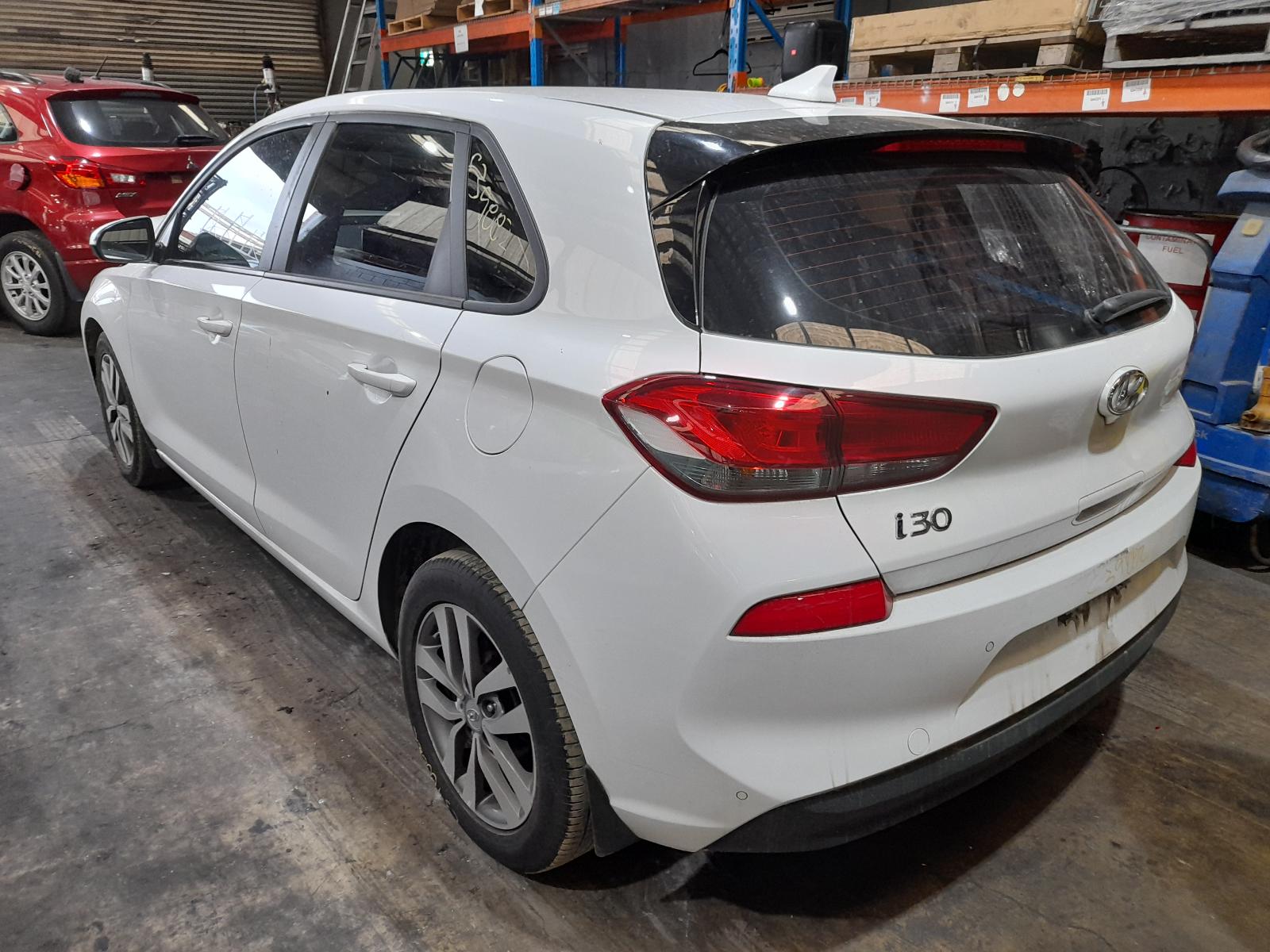 View Auto part Right Front Hub Assembly Hyundai I30 2019