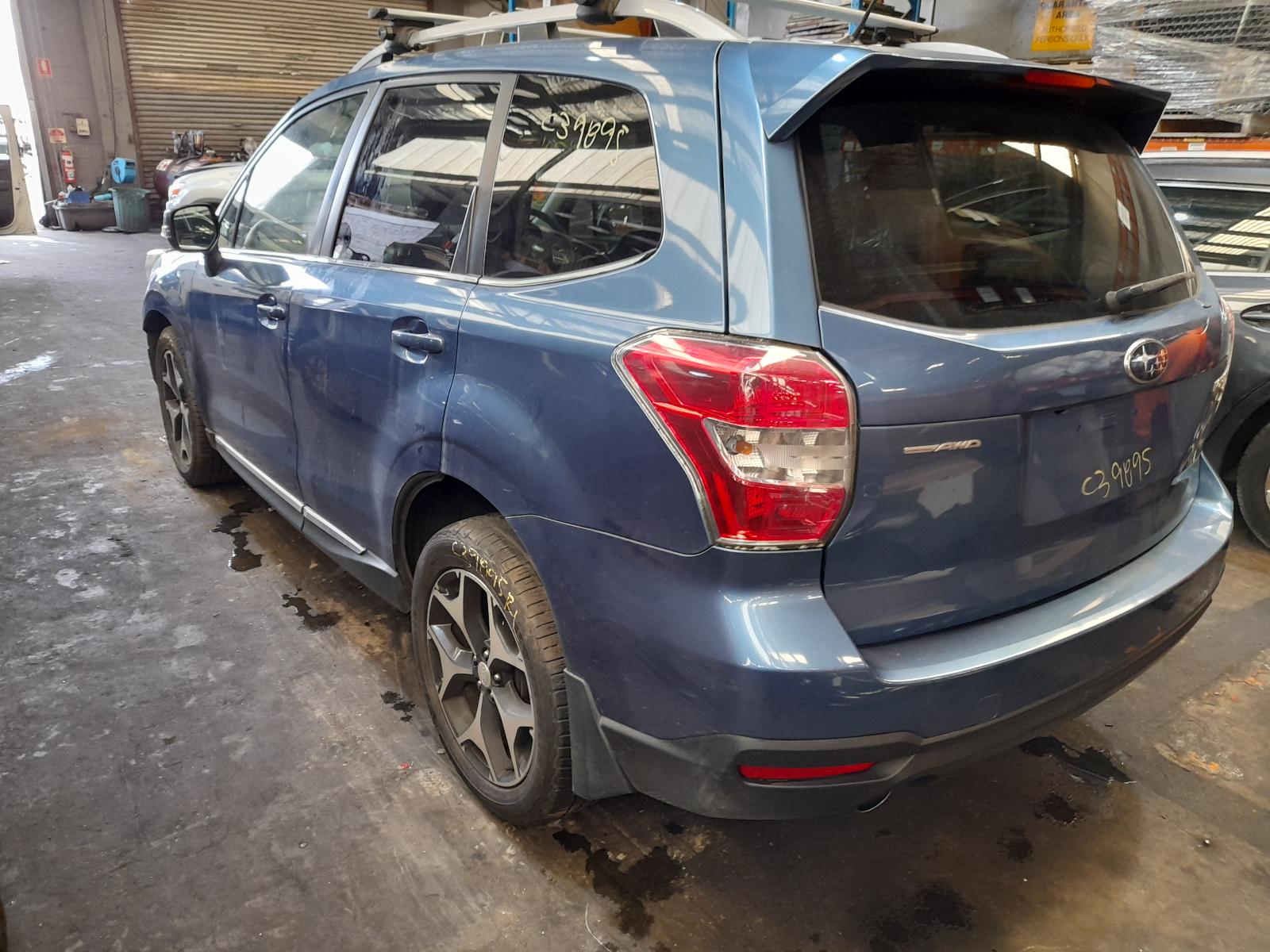View Auto part Engine Subaru Forester 2014