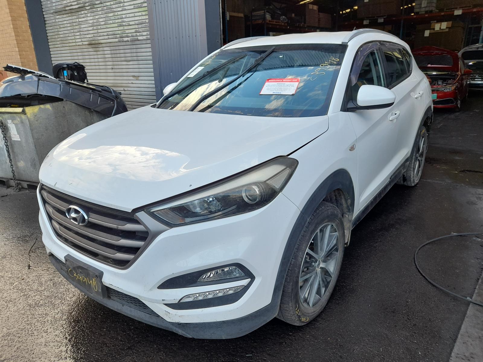 View Auto part Engine Hyundai Tucson 2015