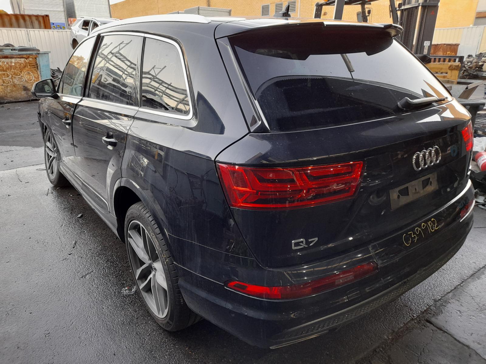 View Auto part Airbag Module/Sensor Audi Q7 2017
