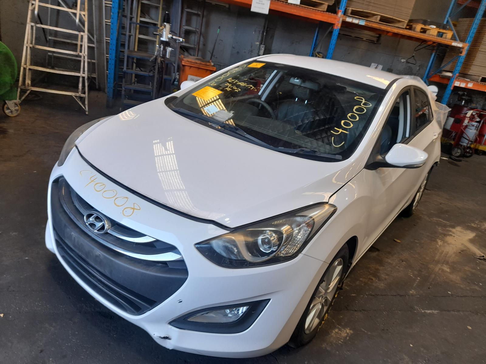 View Auto part Fuse Box Hyundai I30 2014