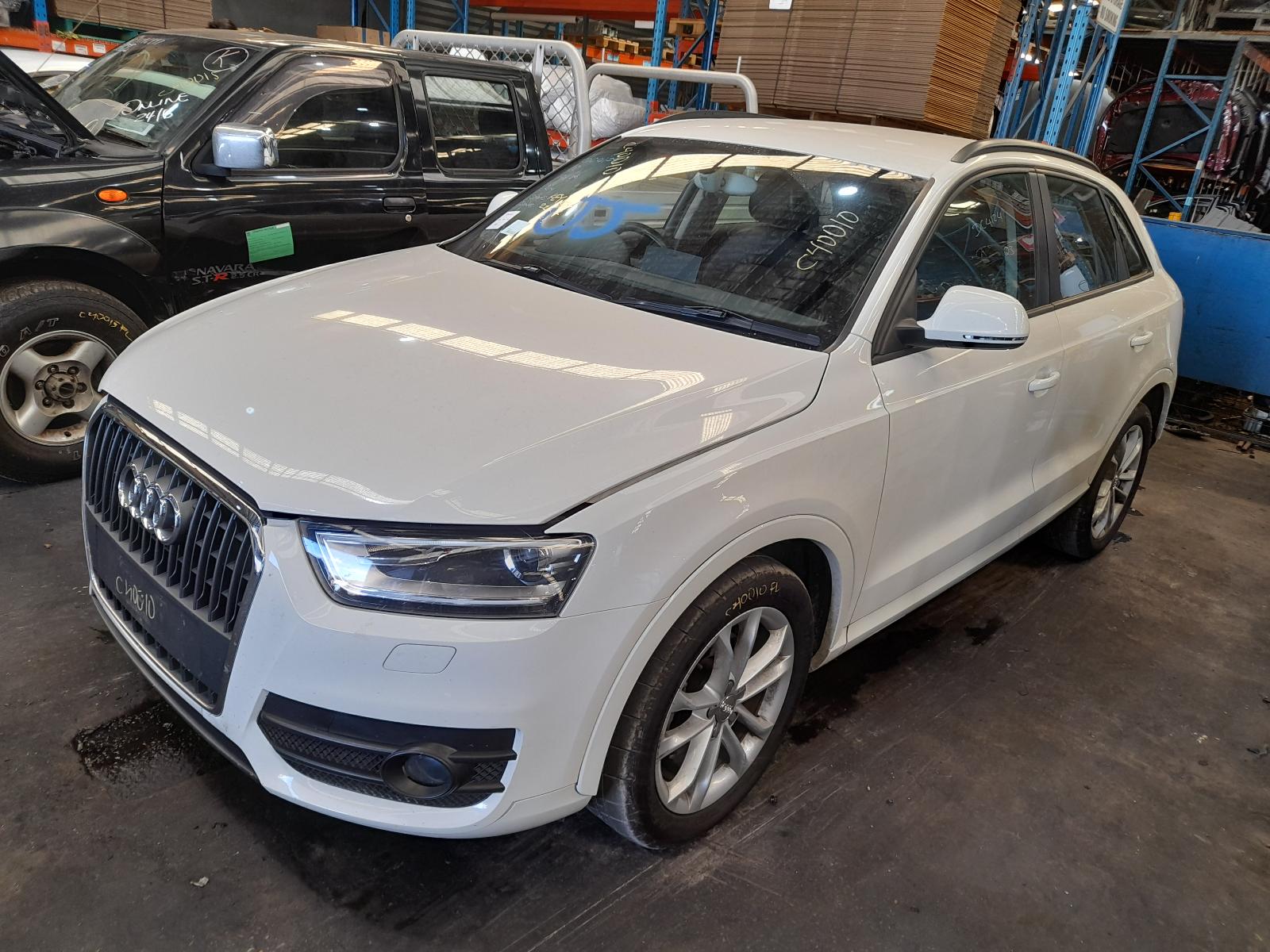 View Auto part Radio/Cd/Dvd/Sat/Tv Audi Q3 2012