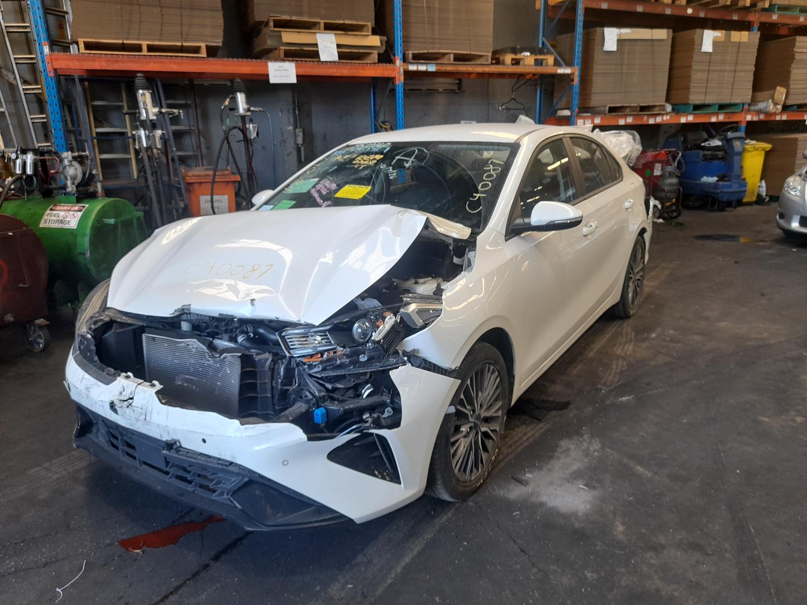 View Auto part Console Kia Cerato 2022