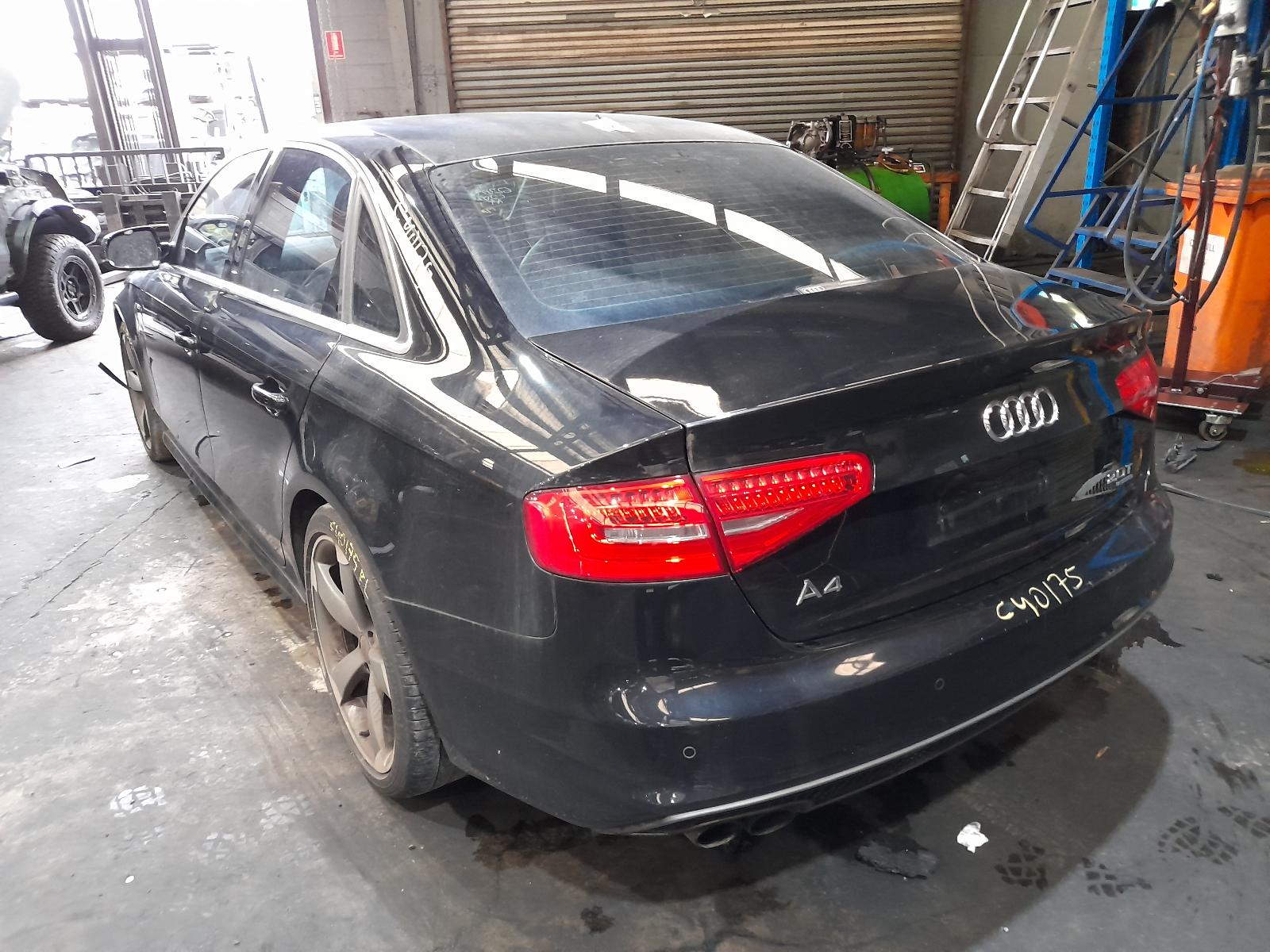 View Auto part R/Bar Bracket/Reinfo Audi A4 2012