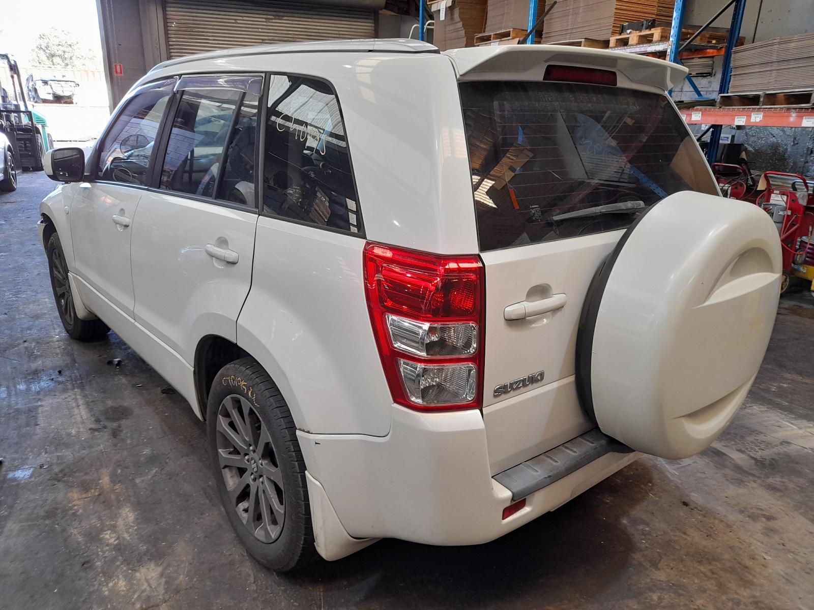 View Auto part Console Suzuki Vitara 2016
