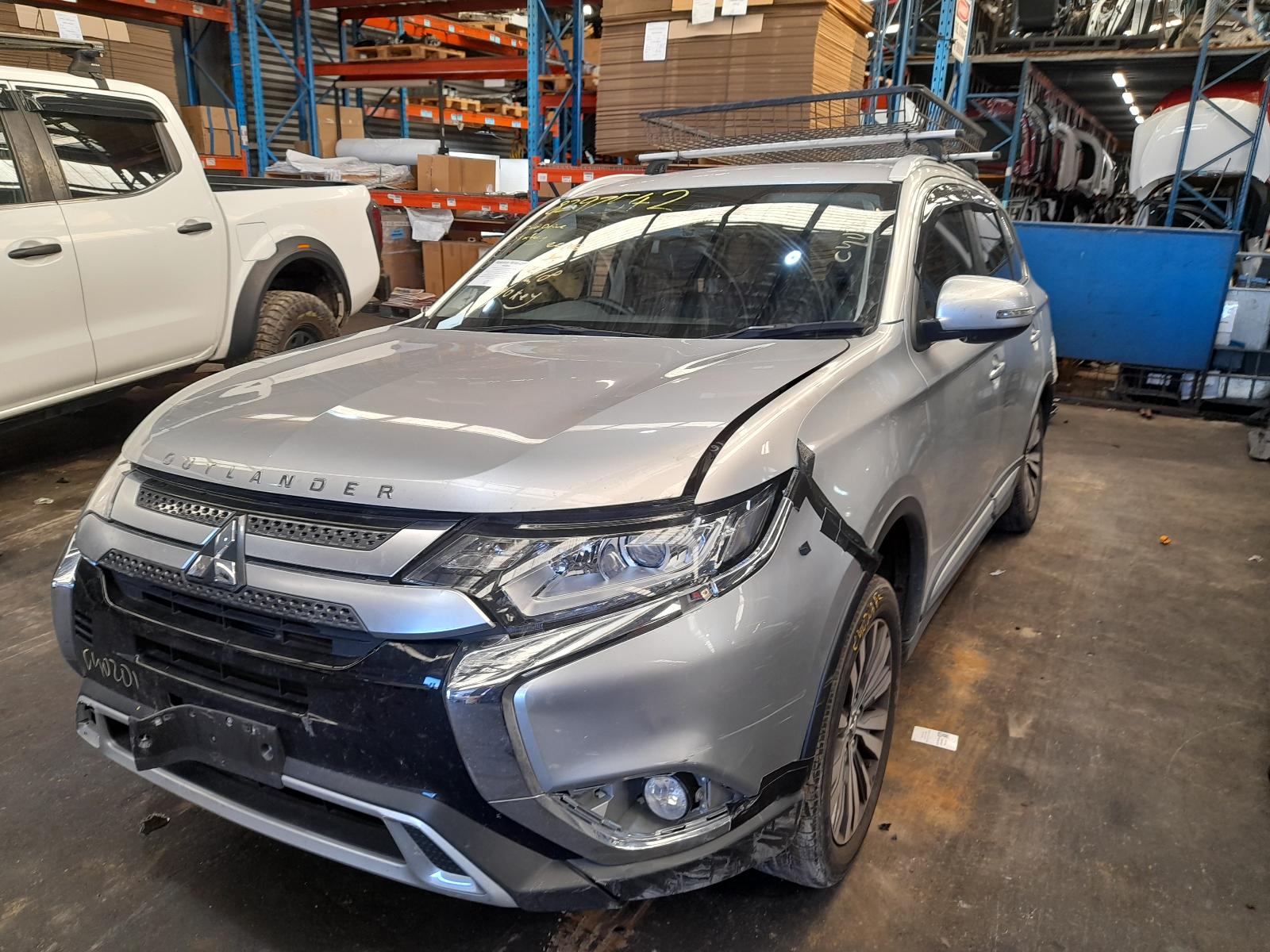 View Auto part Left Rear Wnd Reg/Motor Mitsubishi Outlander 2019