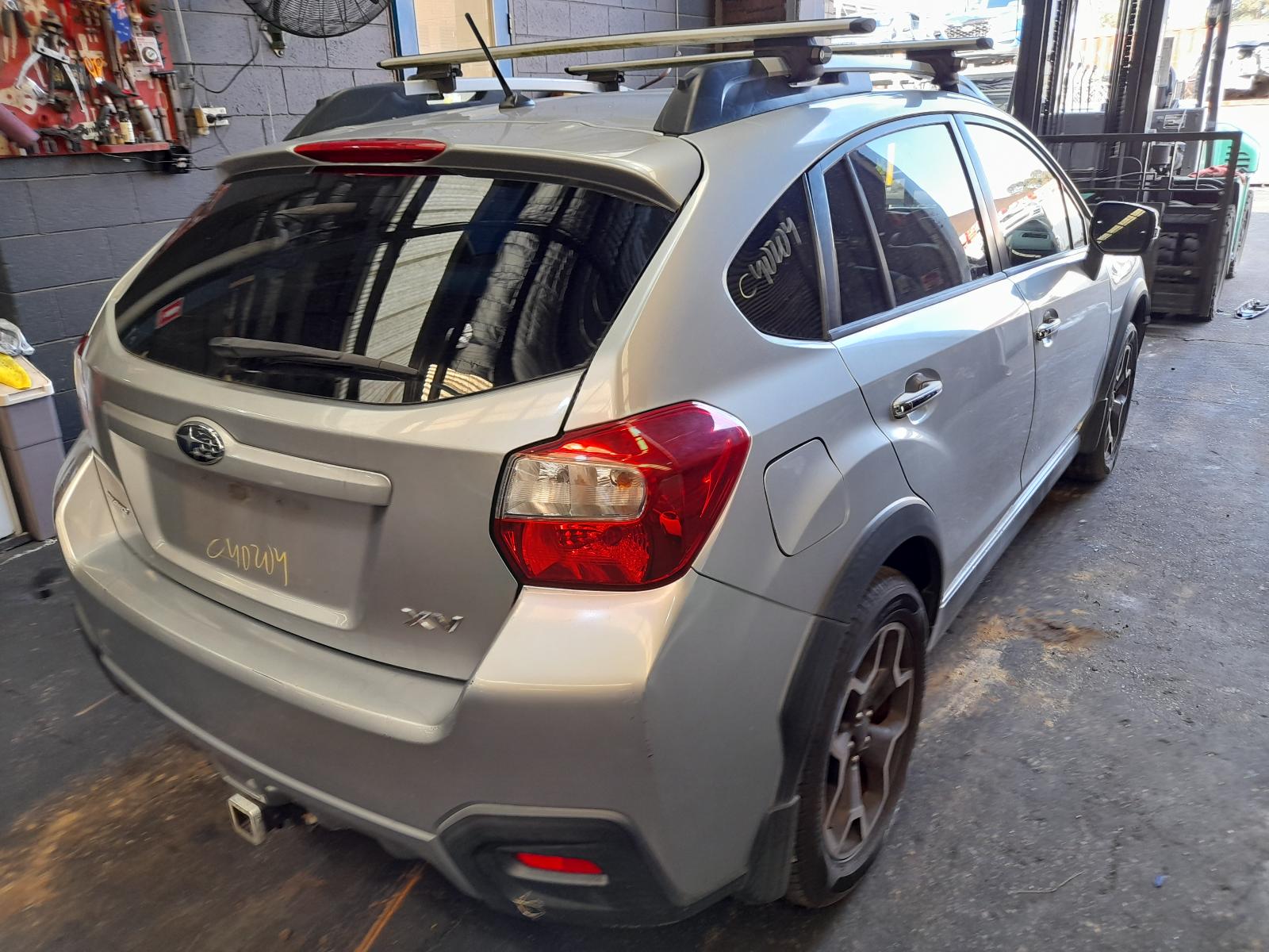 View Auto part Fuse Box Subaru Xv 2012