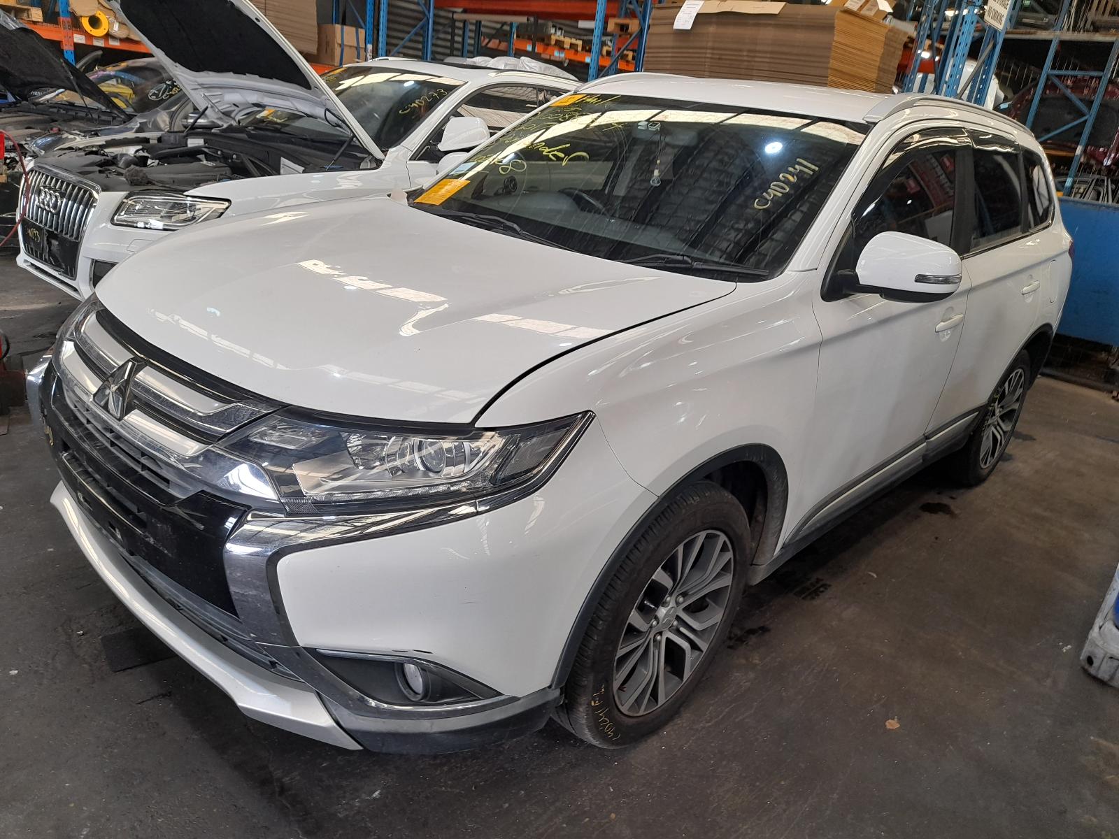 View Auto part Wiper Motor Mitsubishi Outlander 2017