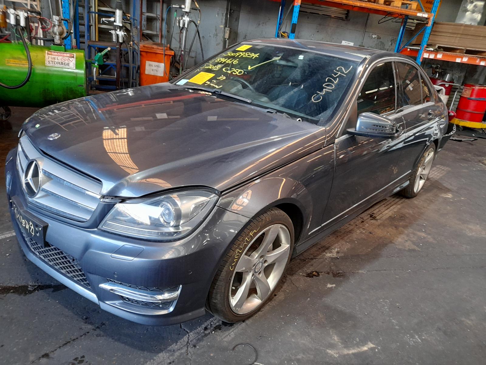 View Auto part Left Indicator/Fog/Side Mercedes C Class 2013