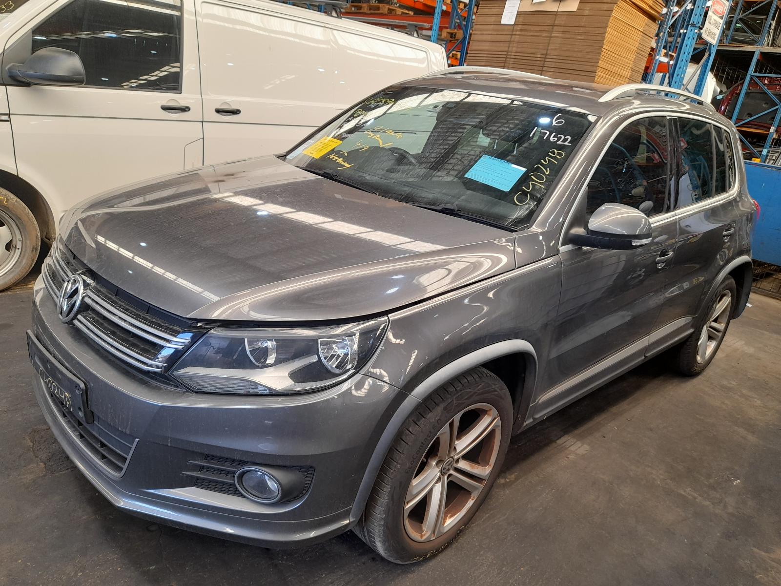 View Auto part Starter Volkswagen Tiguan 2014