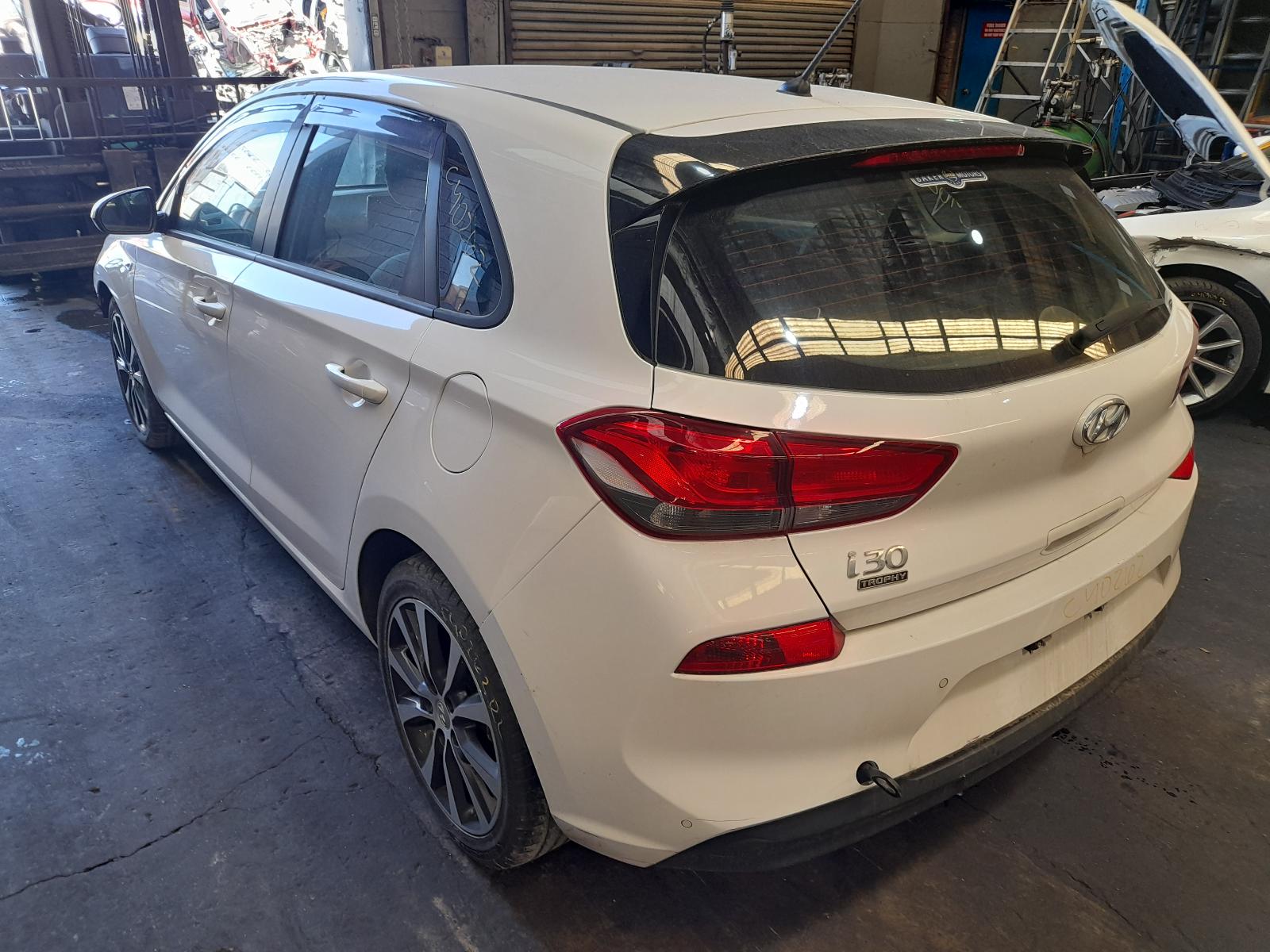 View Auto part Airbag Module/Sensor Hyundai I30 2018