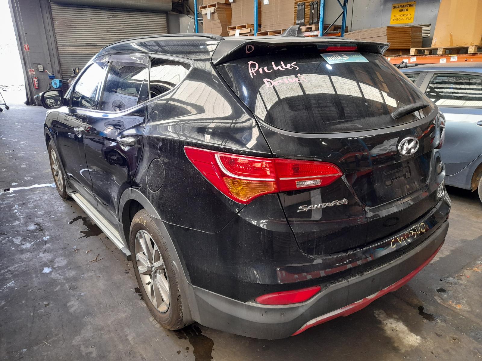 View Auto part Left Guard Hyundai Santa Fe 2013