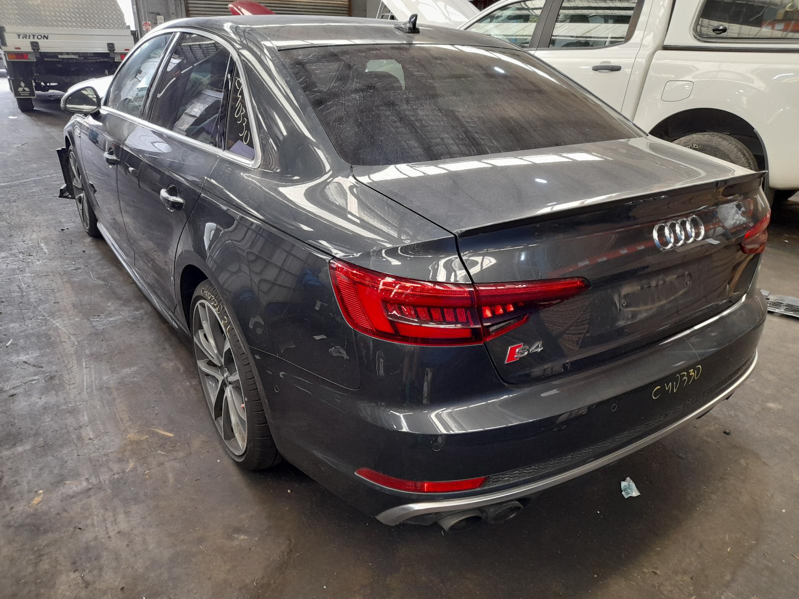 View Auto part Engine Audi A4 2016