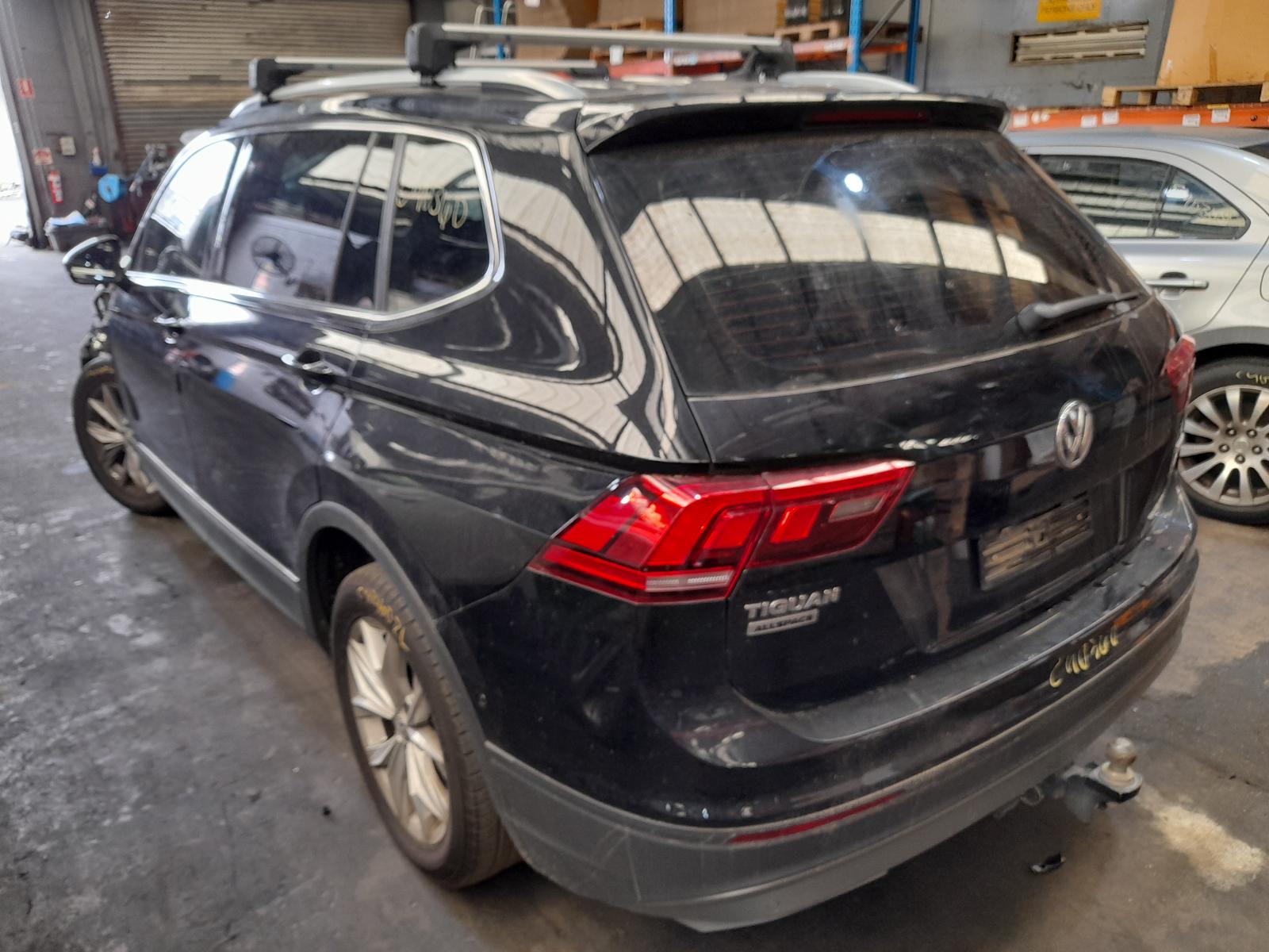 View Auto part Roof Glass/Sunroof/T Volkswagen Tiguan 2018