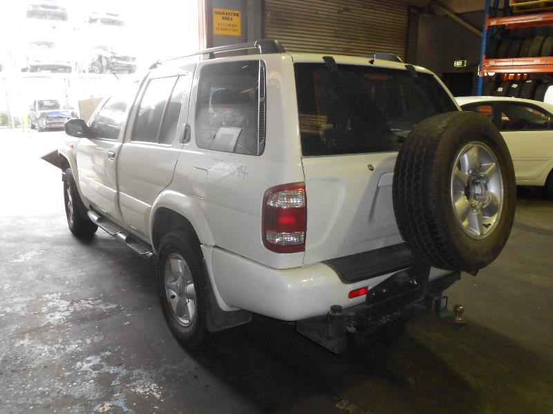 View Auto part Radio/Cd/Dvd/Sat/Tv Nissan Pathfinder 2002