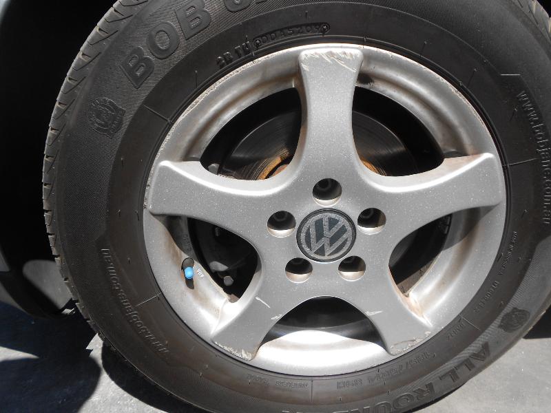 View Auto part Bonnet Hinge/Strut Volkswagen Golf 2002